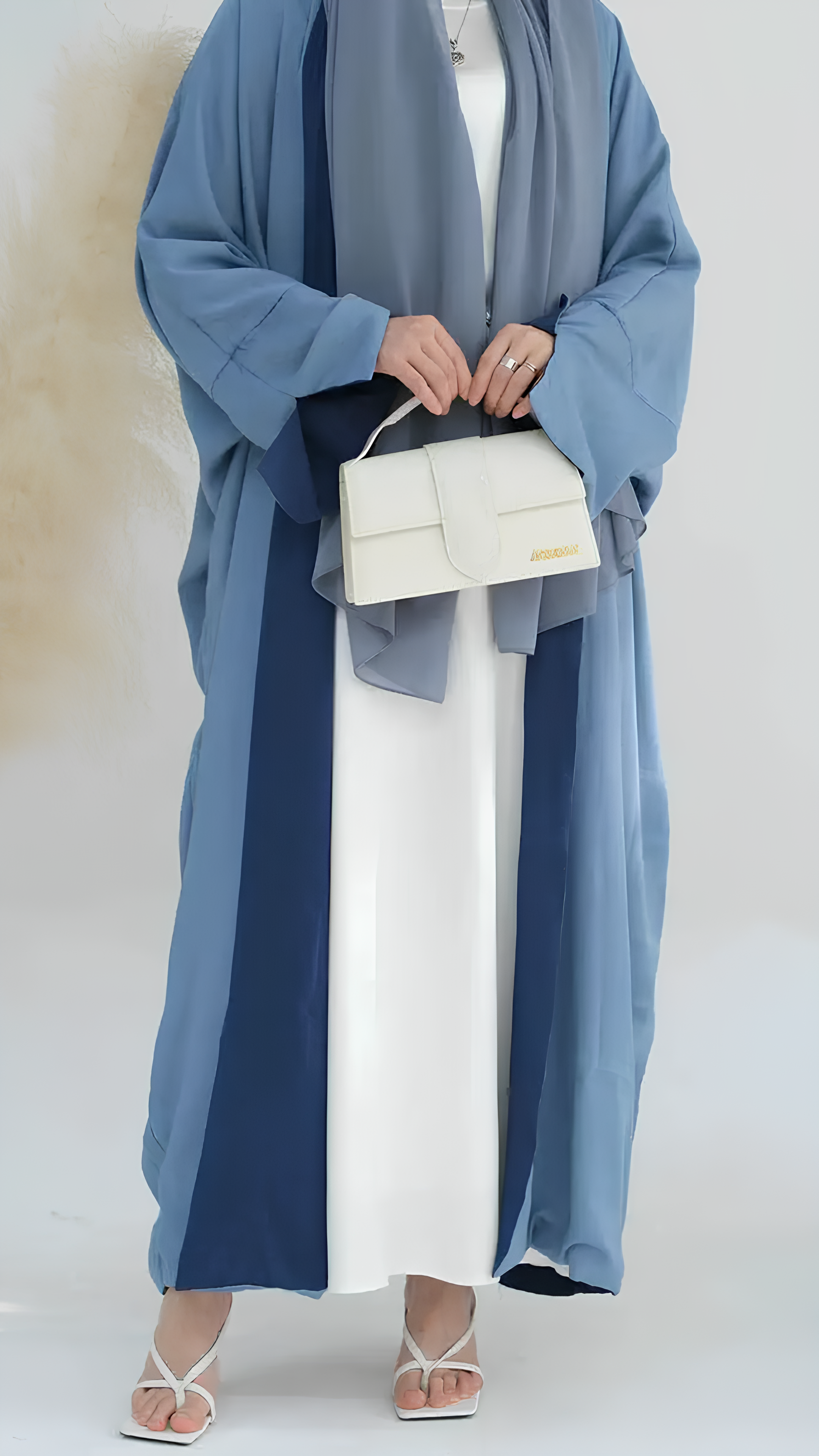 عباية ريفيرسيبل غريس