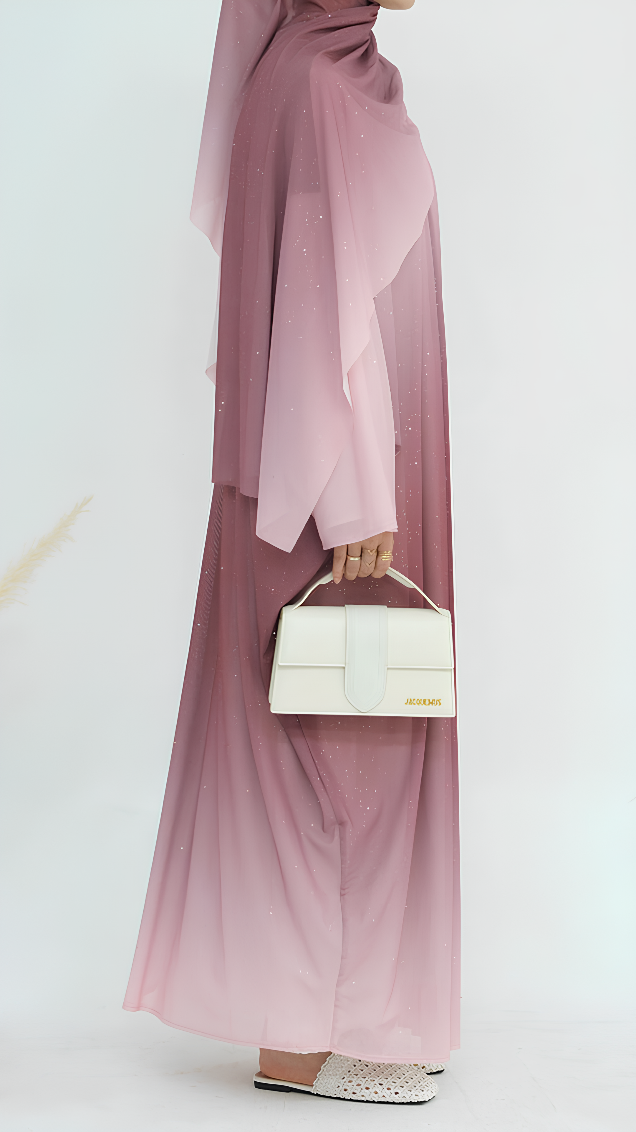 عباية ماجيستيك اللامعة