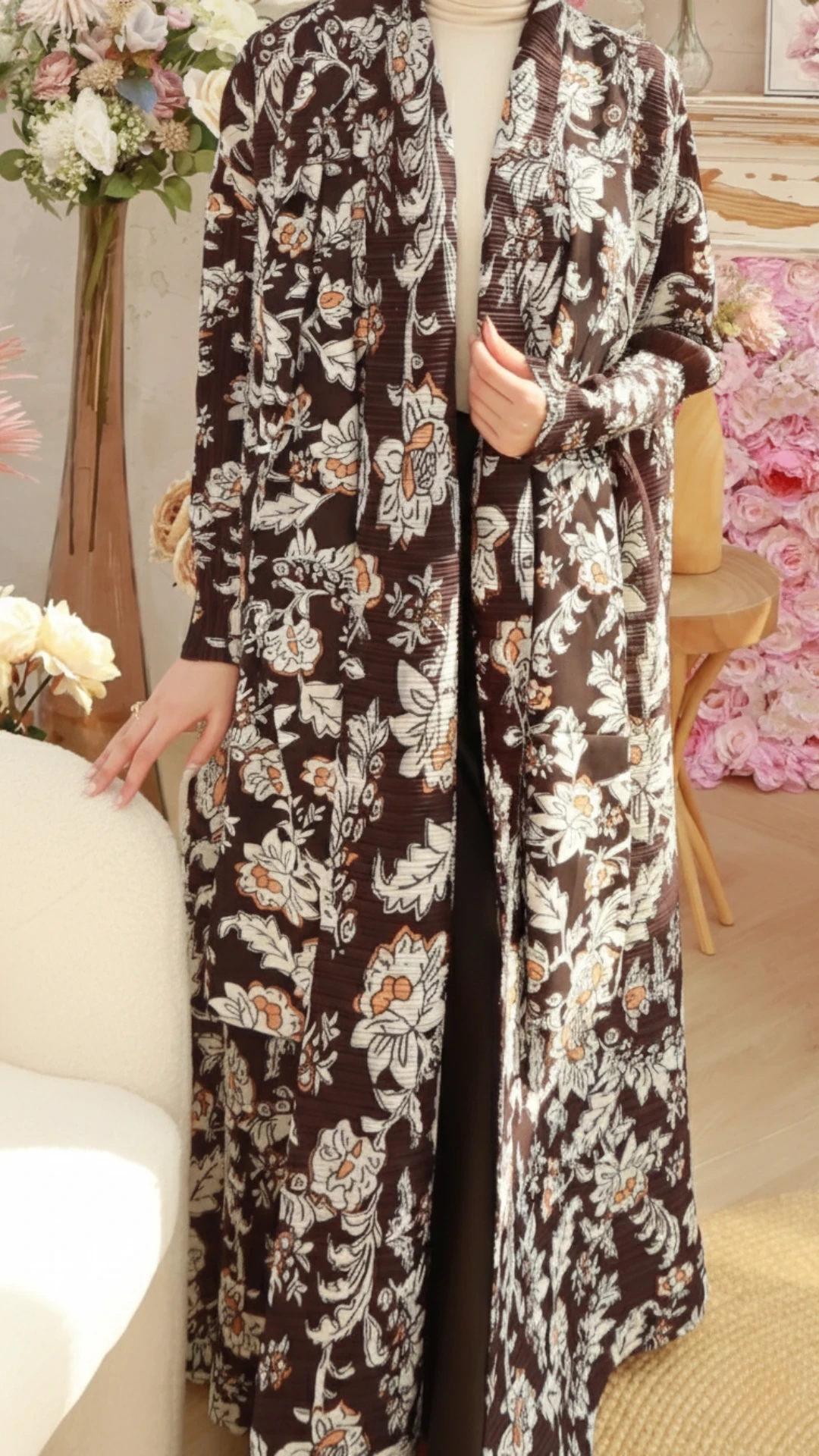 Dahlia Abaya Vogue