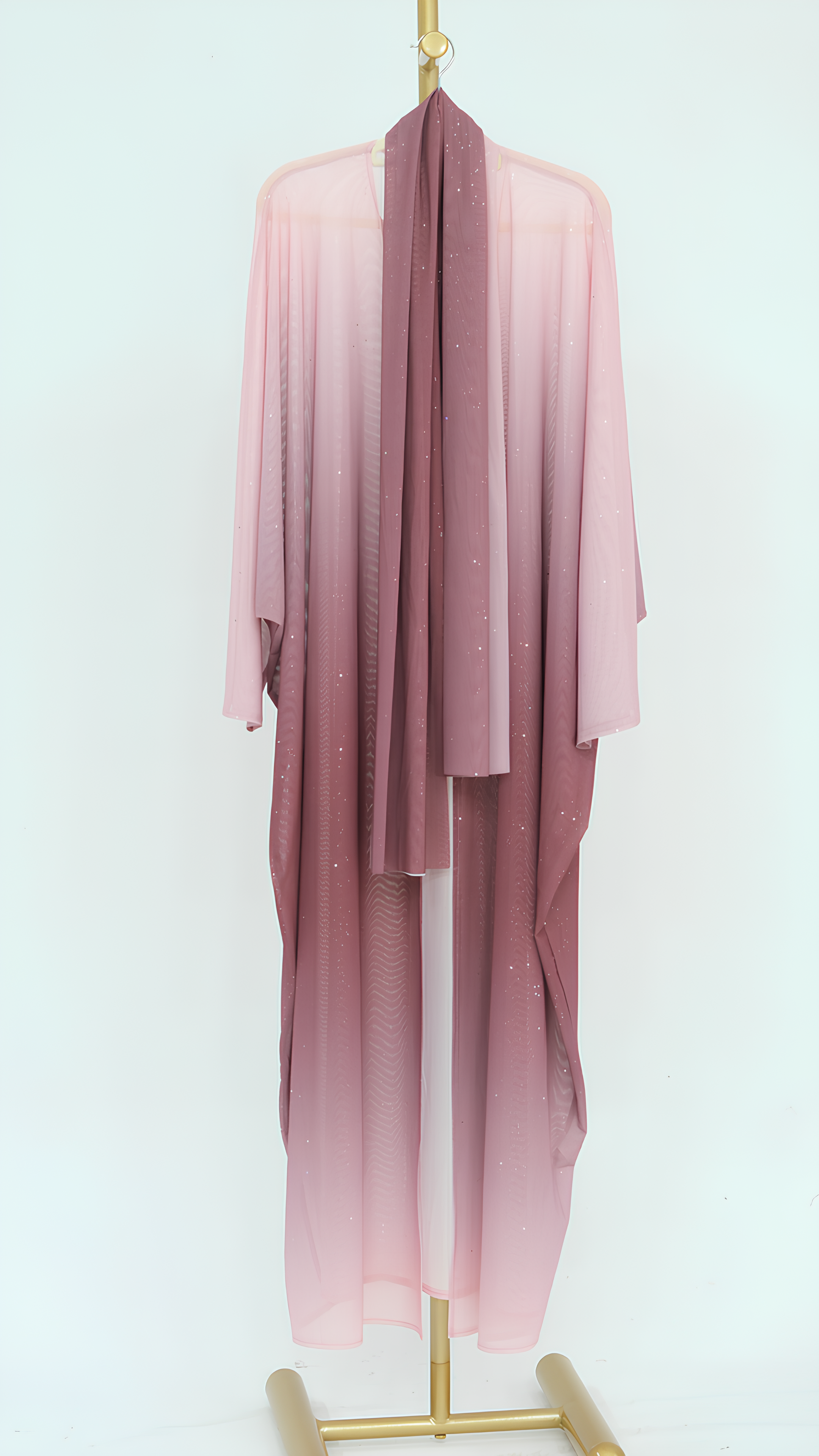 عباية ماجيستيك اللامعة