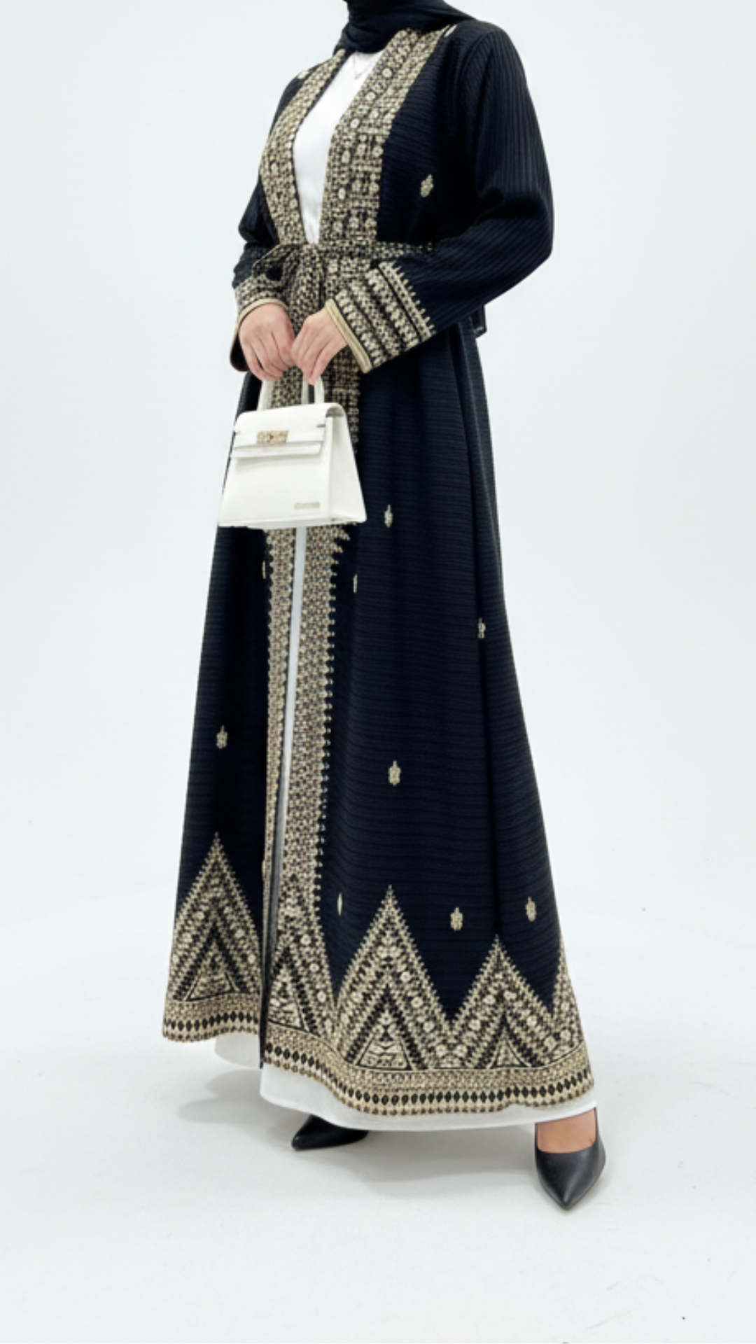 Kiswah Abaya Vogue