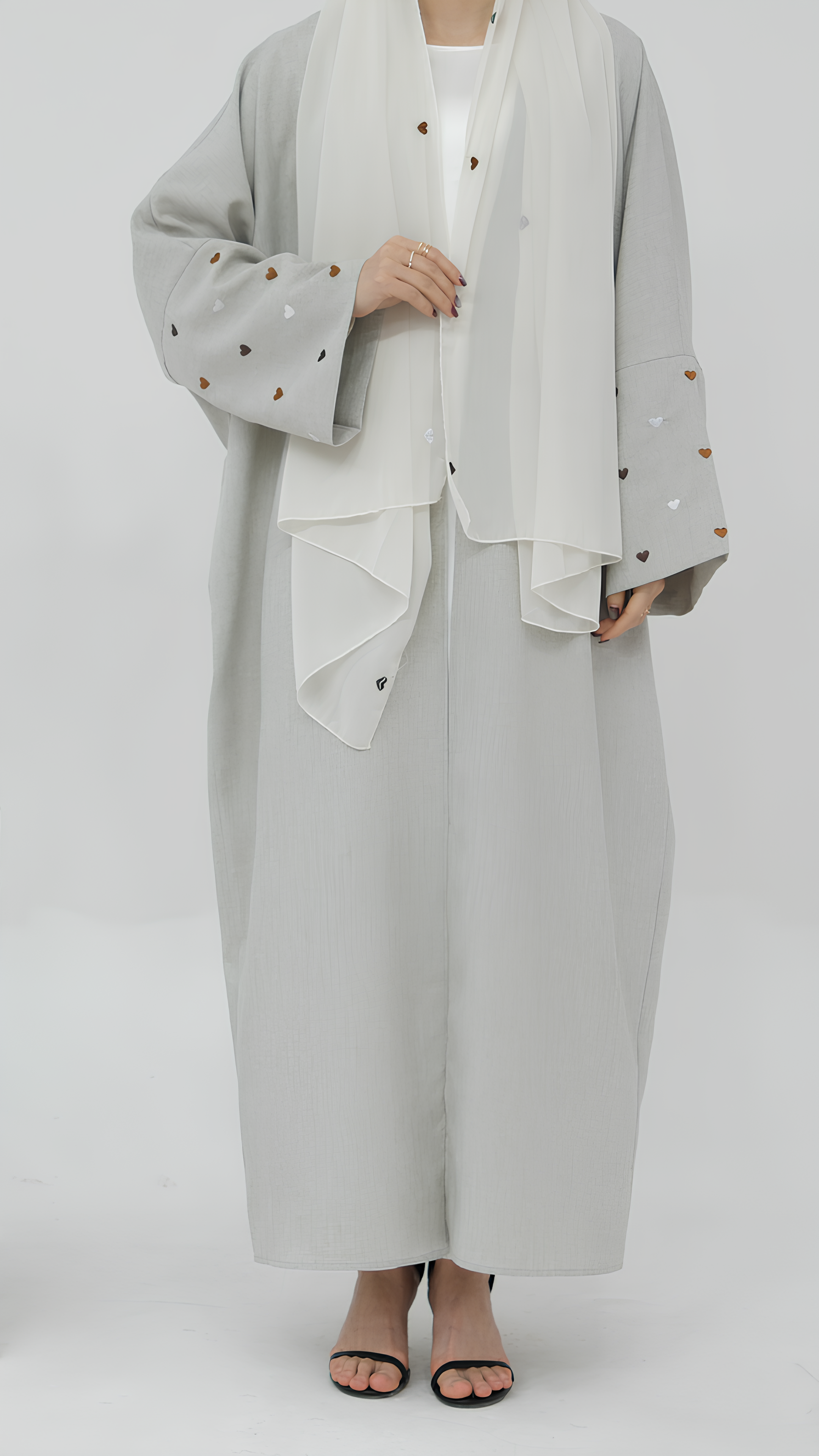 عباية القلب المفتوح