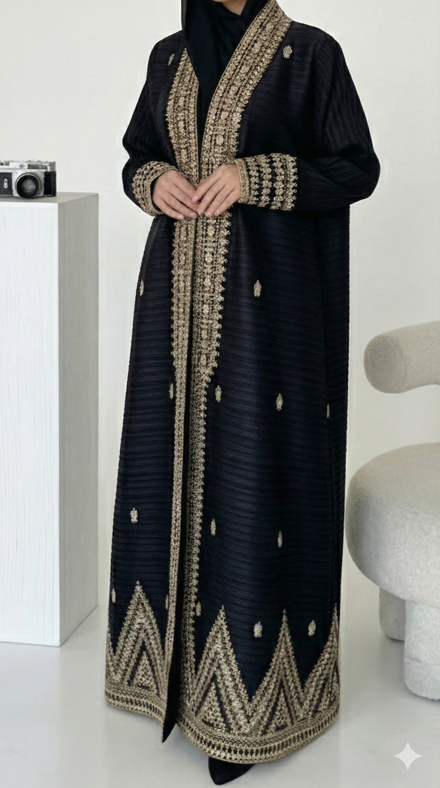 Kiswah Abaya Vogue