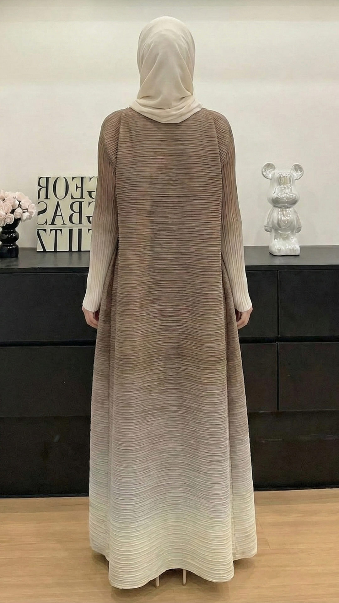 Aura Pleated Abaya