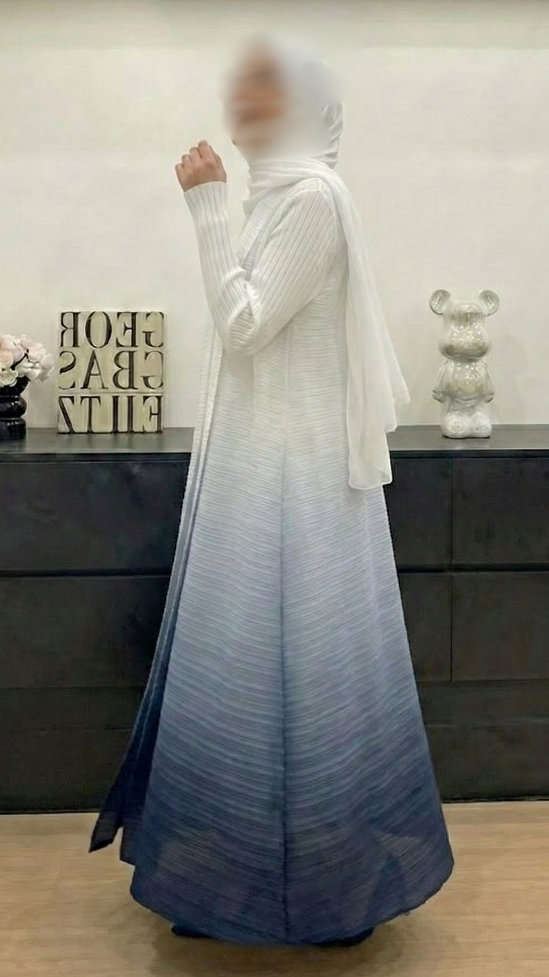 Aura Pleated Abaya