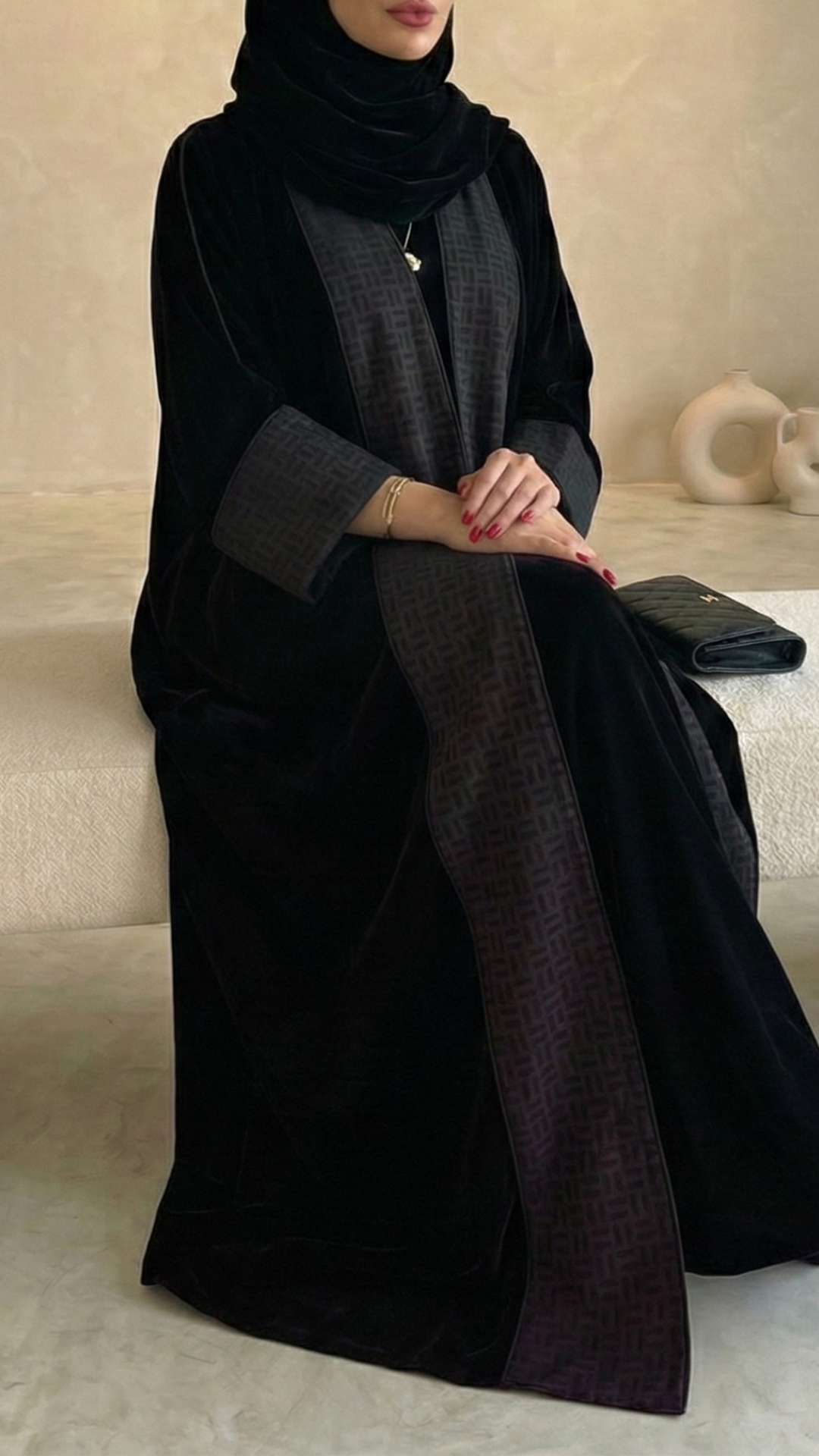 Noir Velvet Abaya