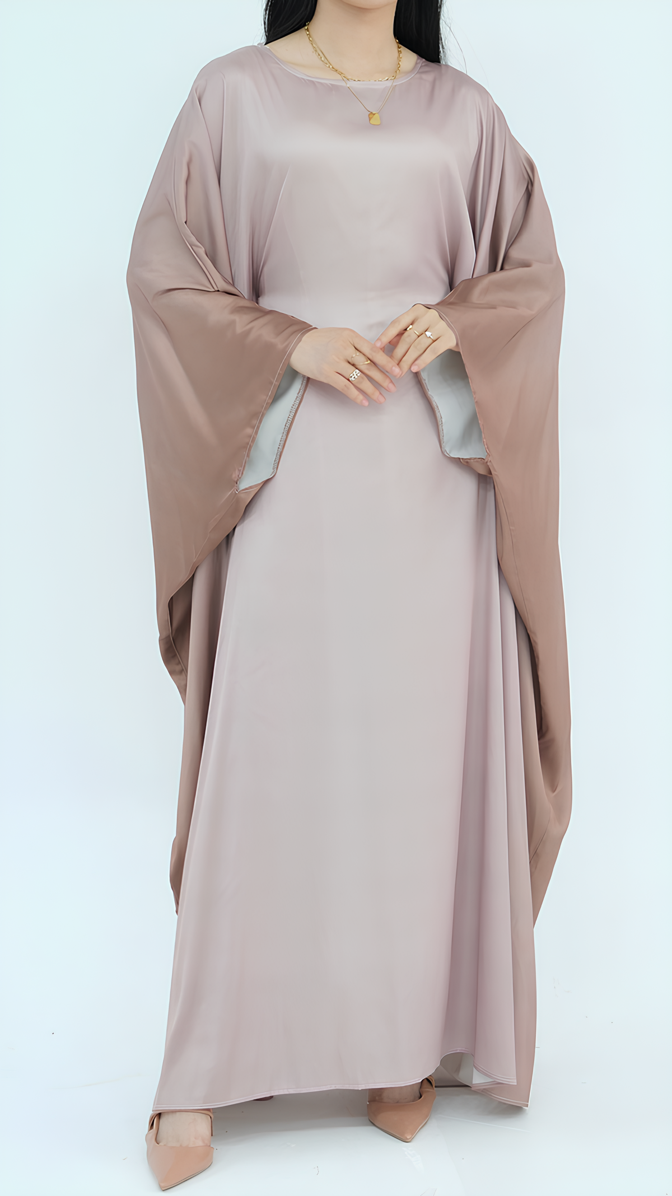 Abaya mit Farbverlauf und Schmetterlingen