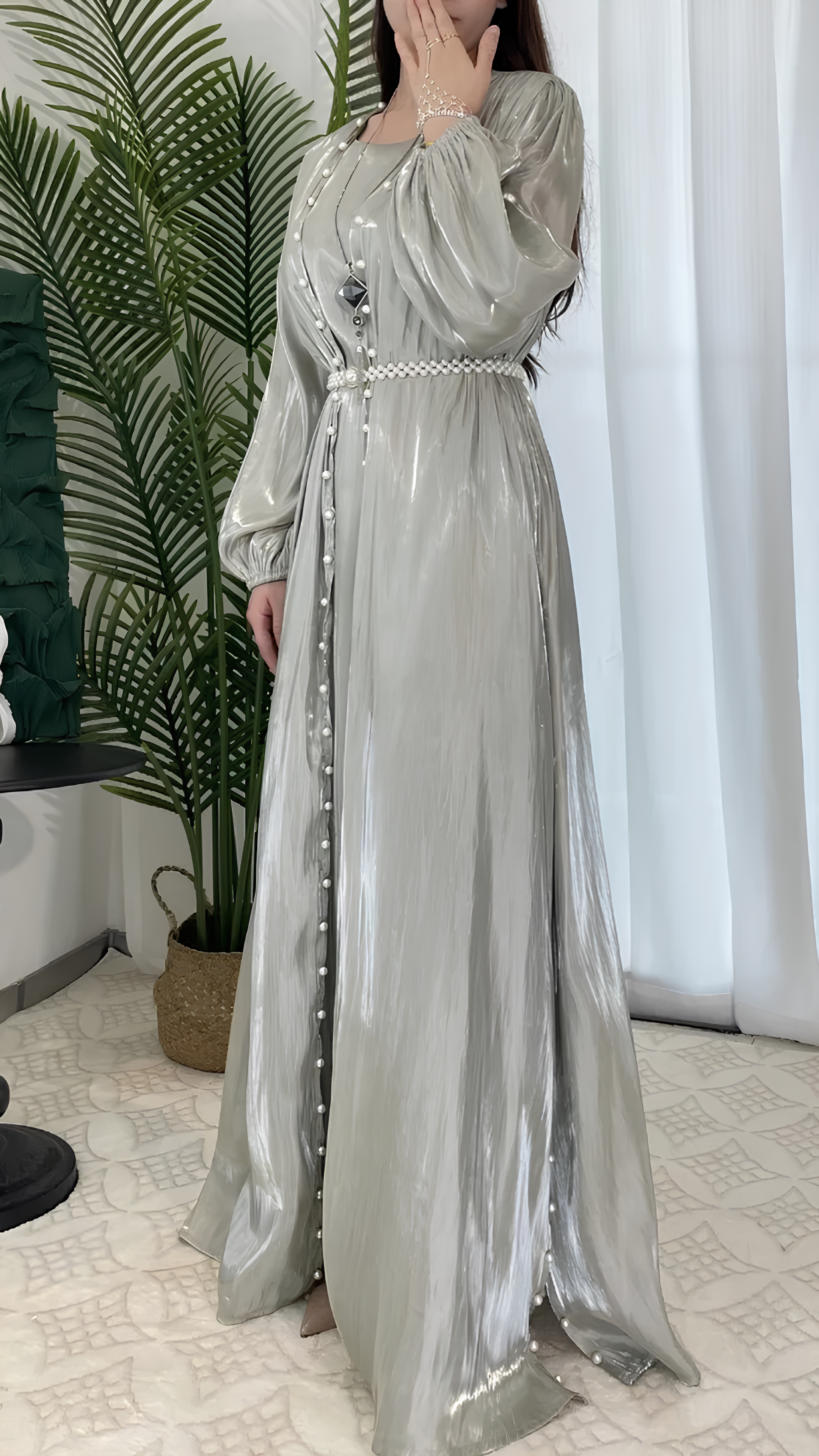 Opulente Perlen-Abaya