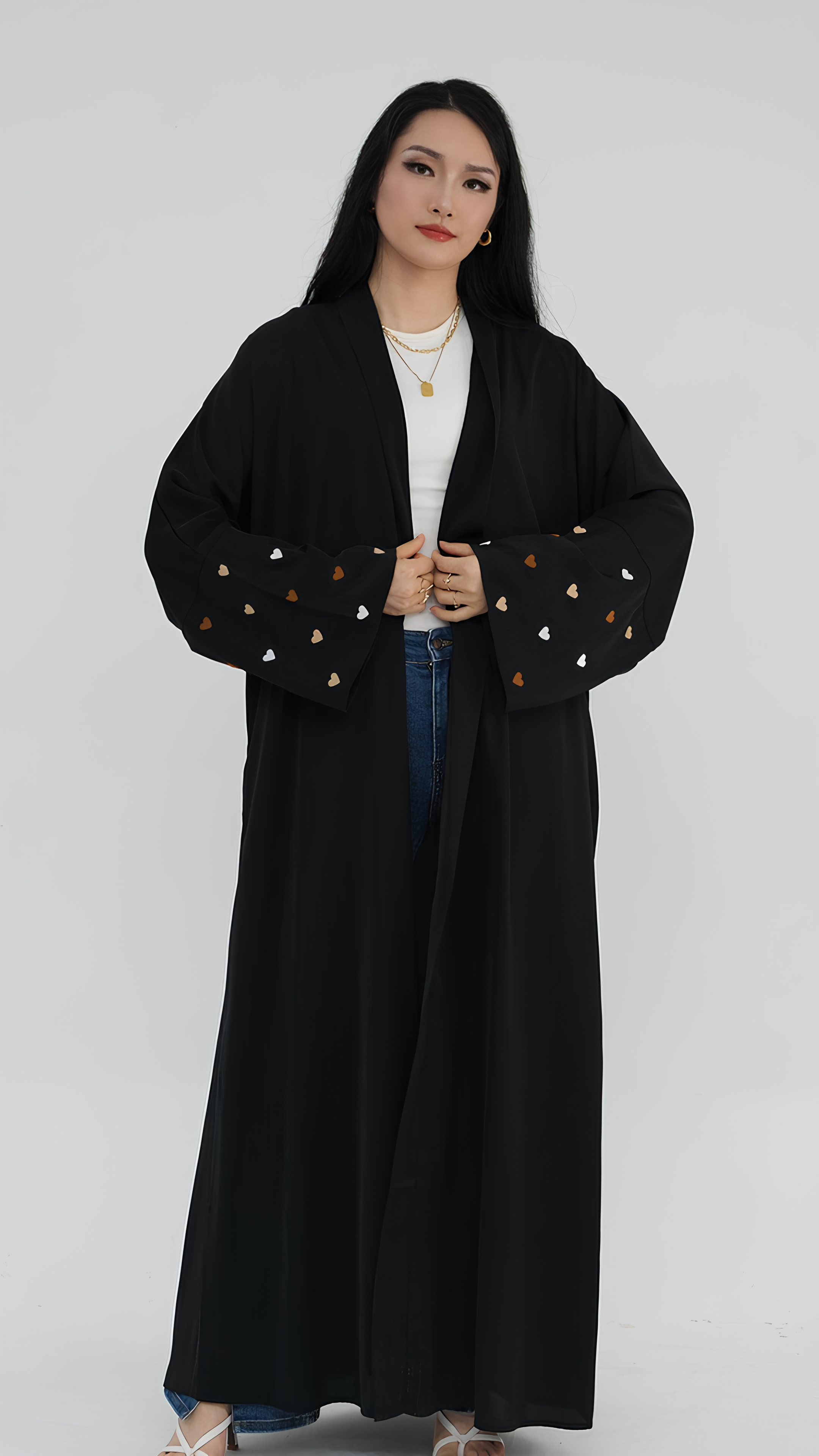 Abaya mit offenem Herzen