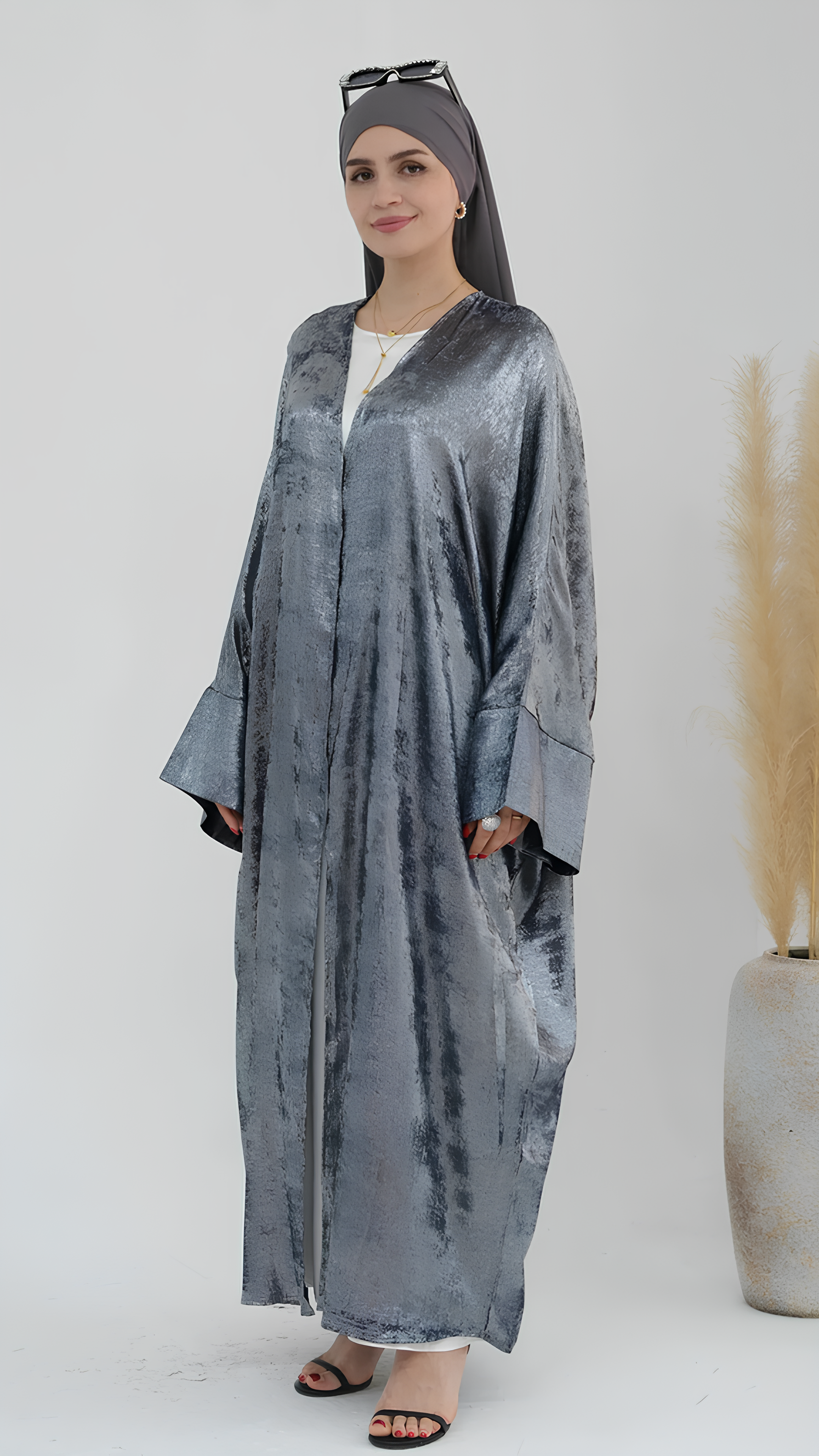 Serene Majesty Abaya