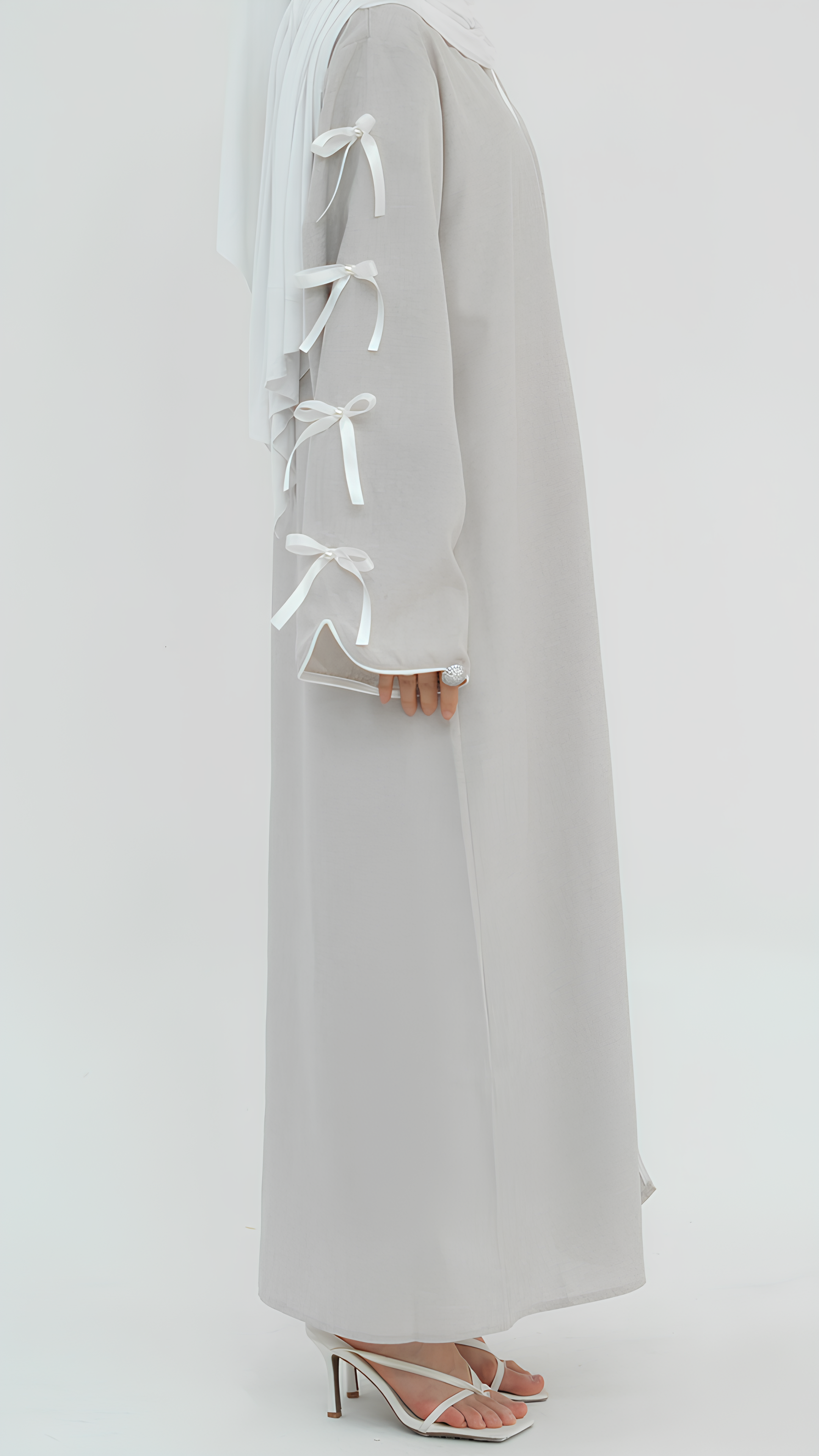 Abaya mit Schleife