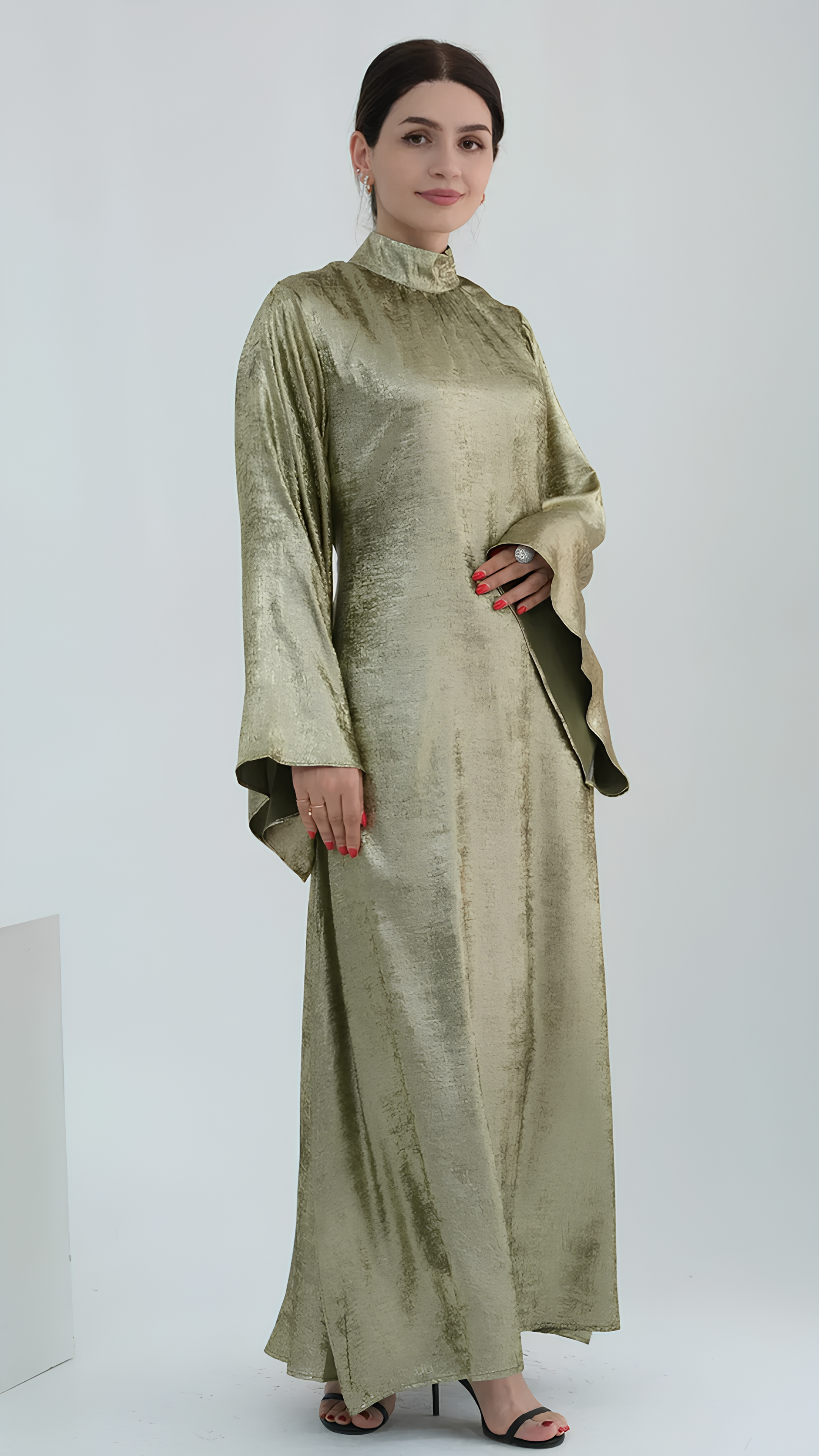 Graceful Aura Abaya