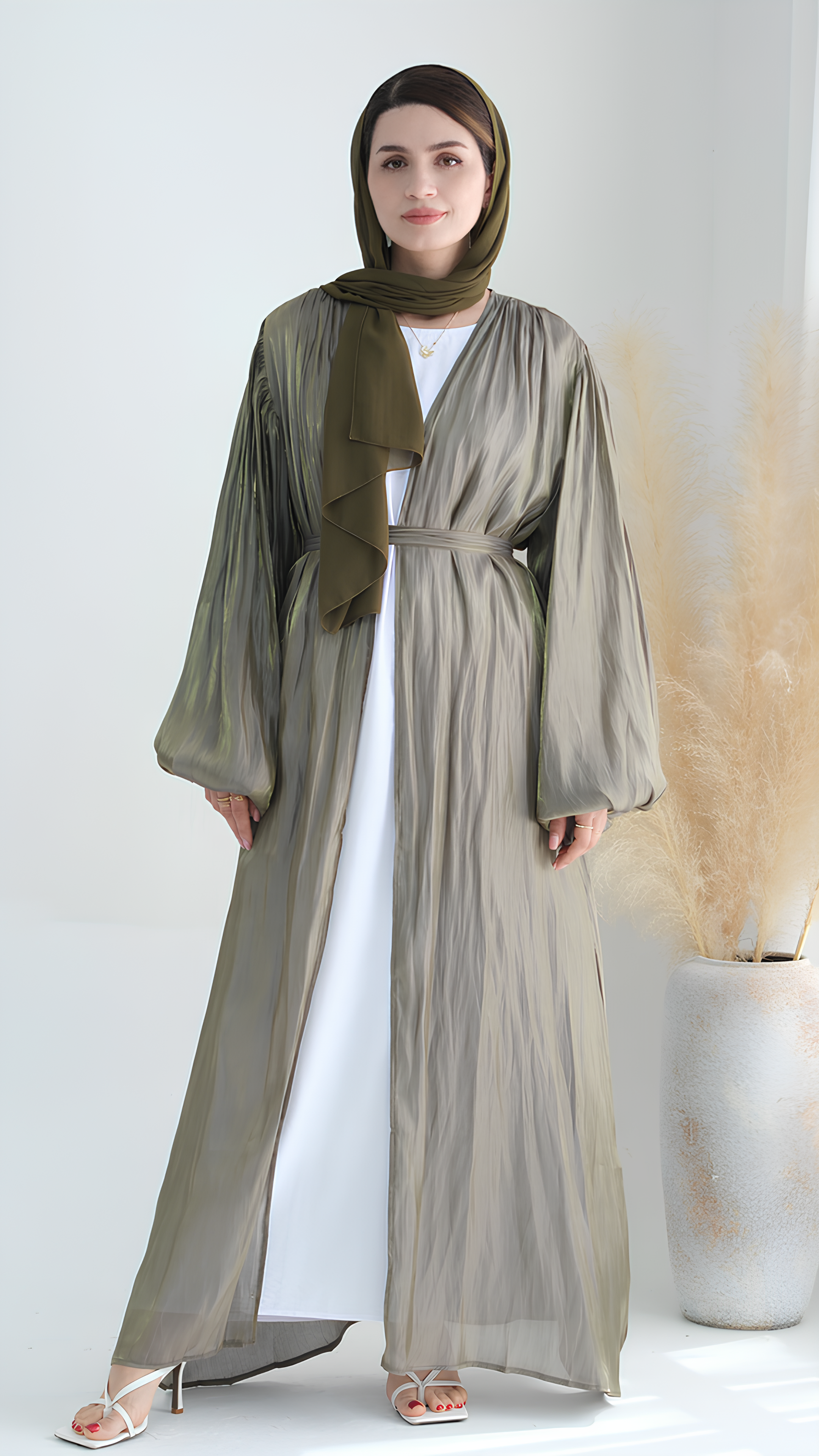 Majestic Glimmer Abaya