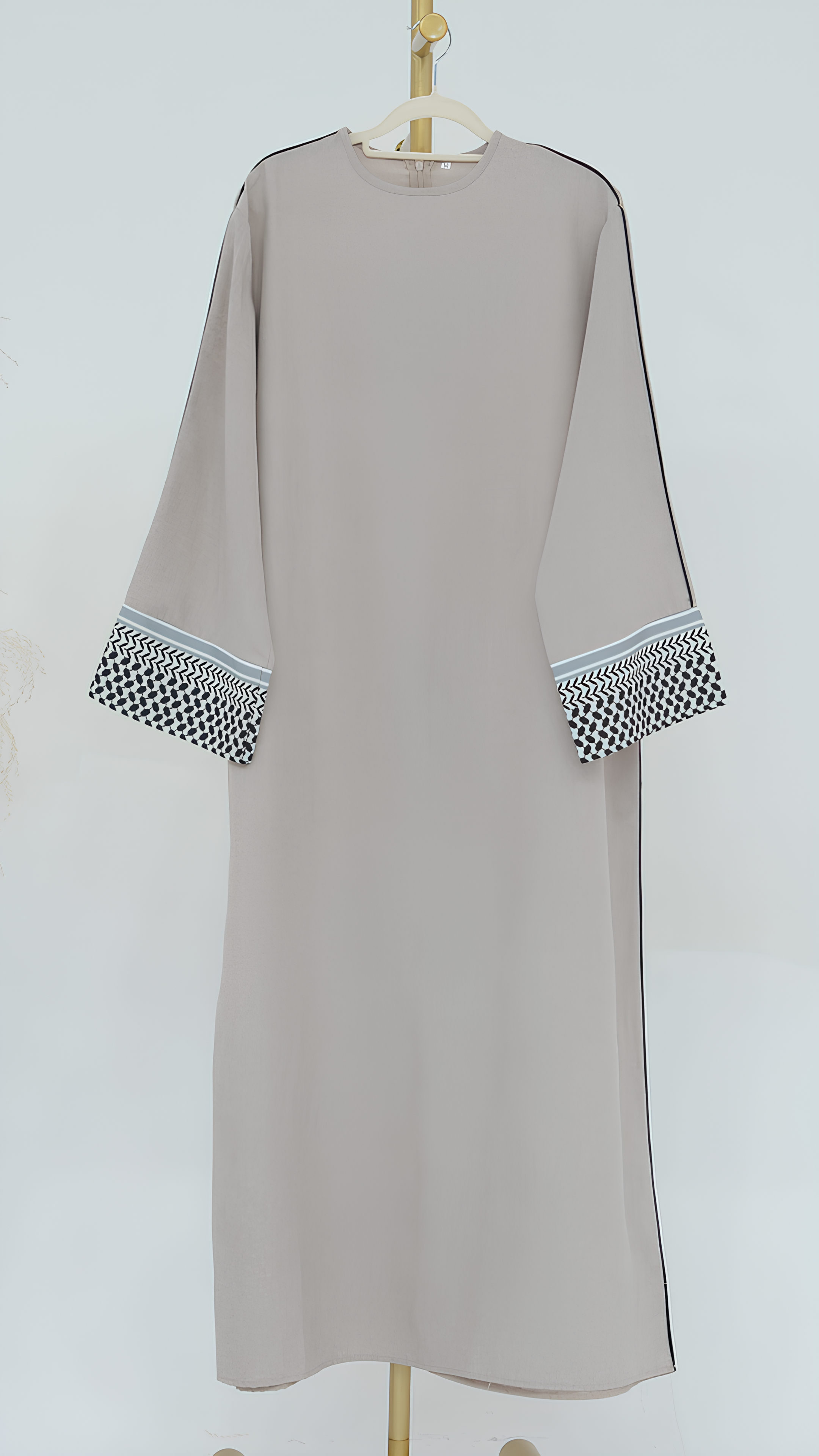 Geschlossene Kufiya-Abaya