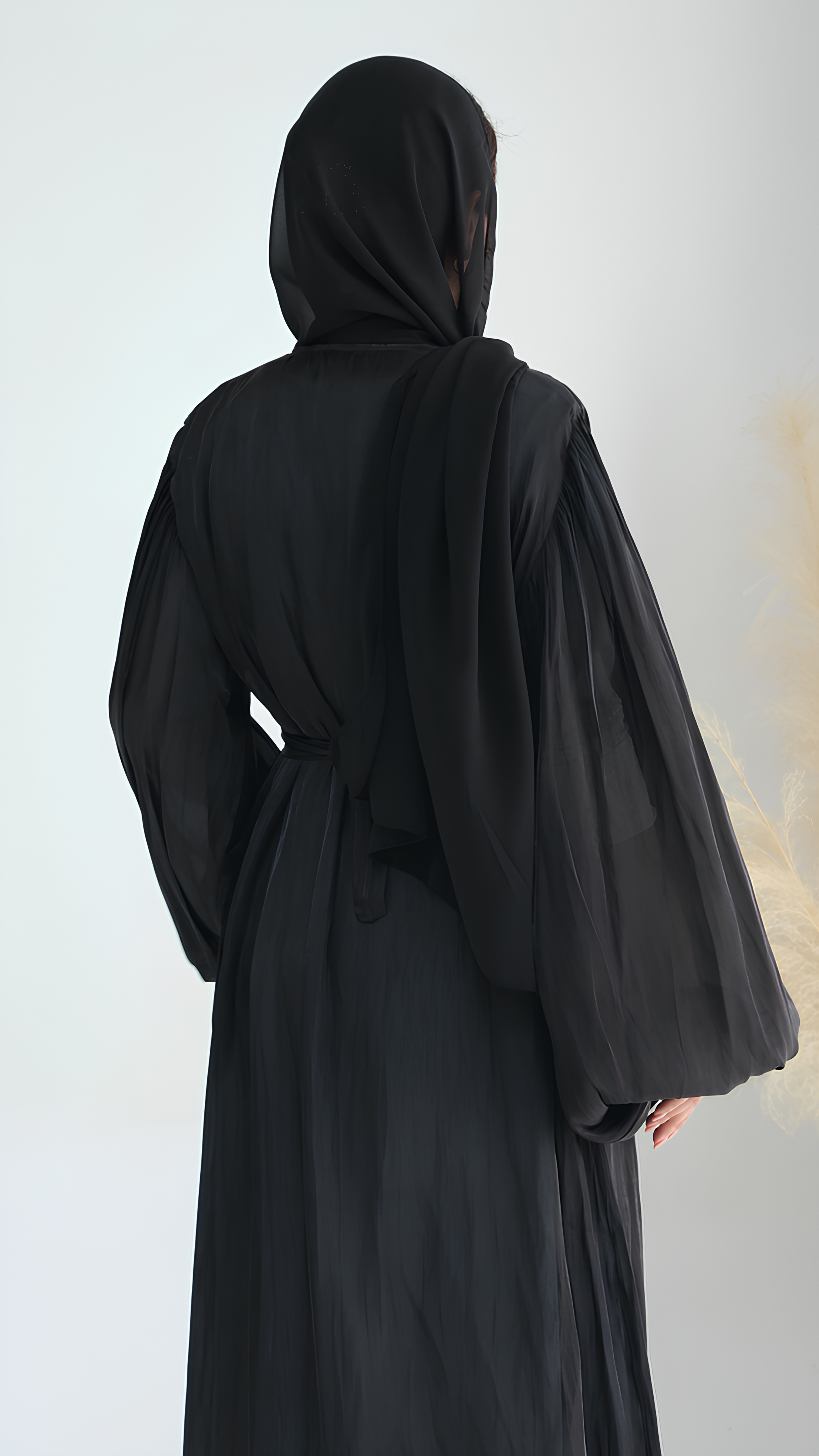 Majestätisches Schimmer-Abaya