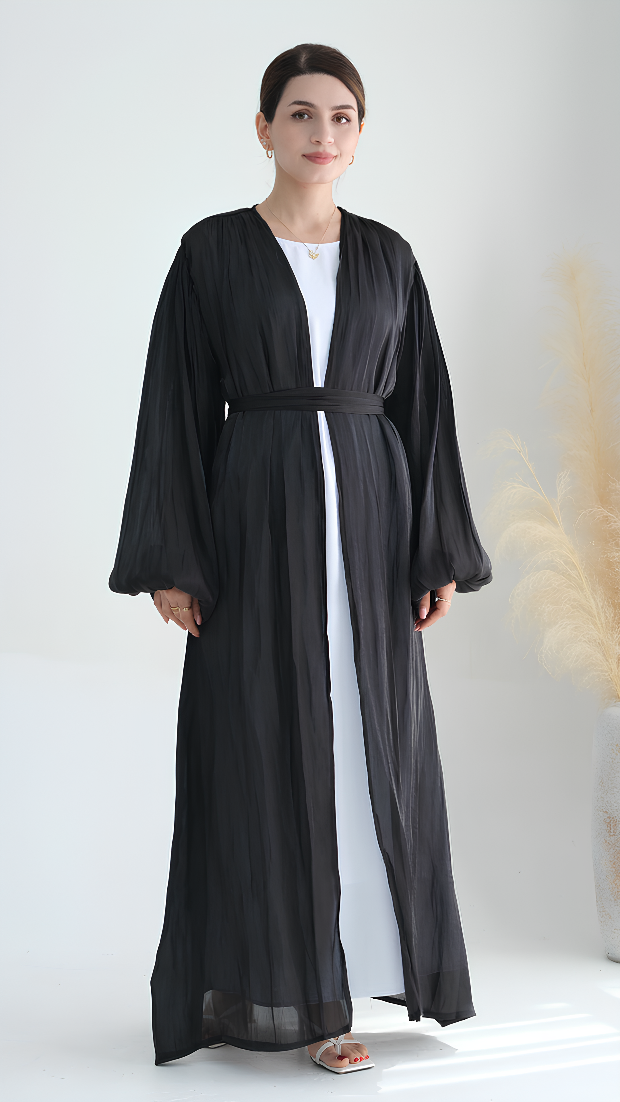 Majestätisches Schimmer-Abaya