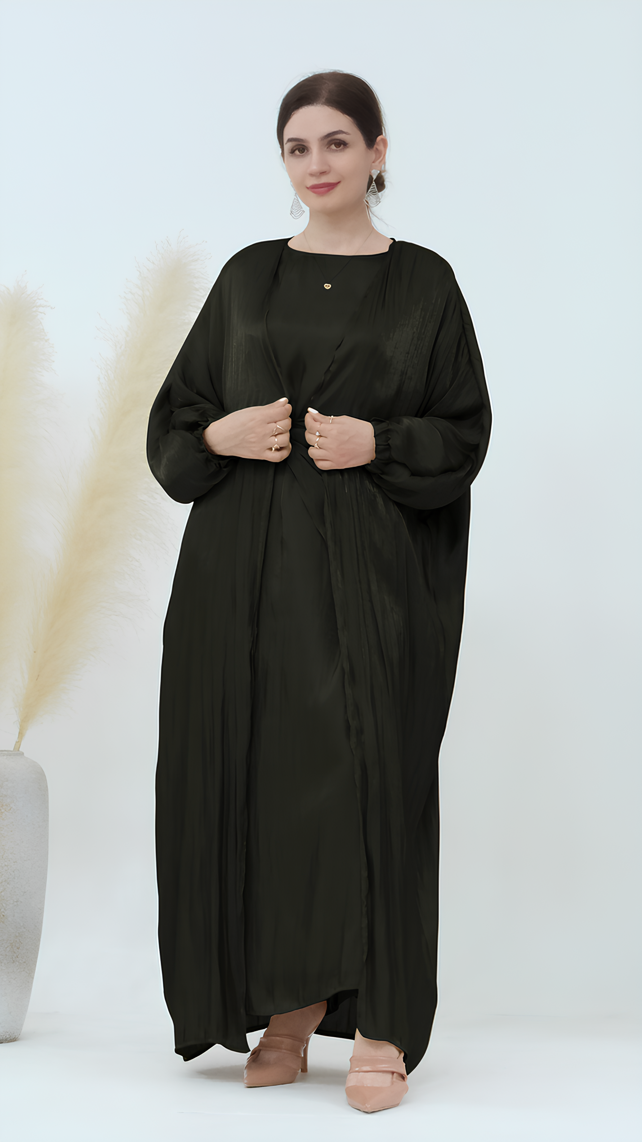 Ätherisch glänzende Abaya