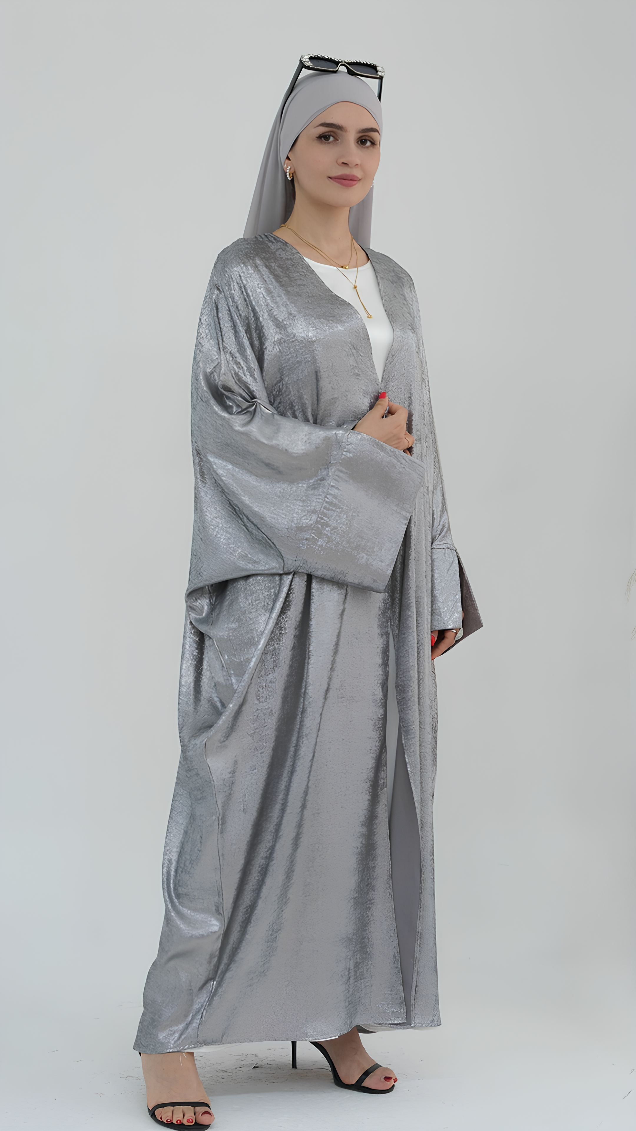 Abaya à l'éclat serein