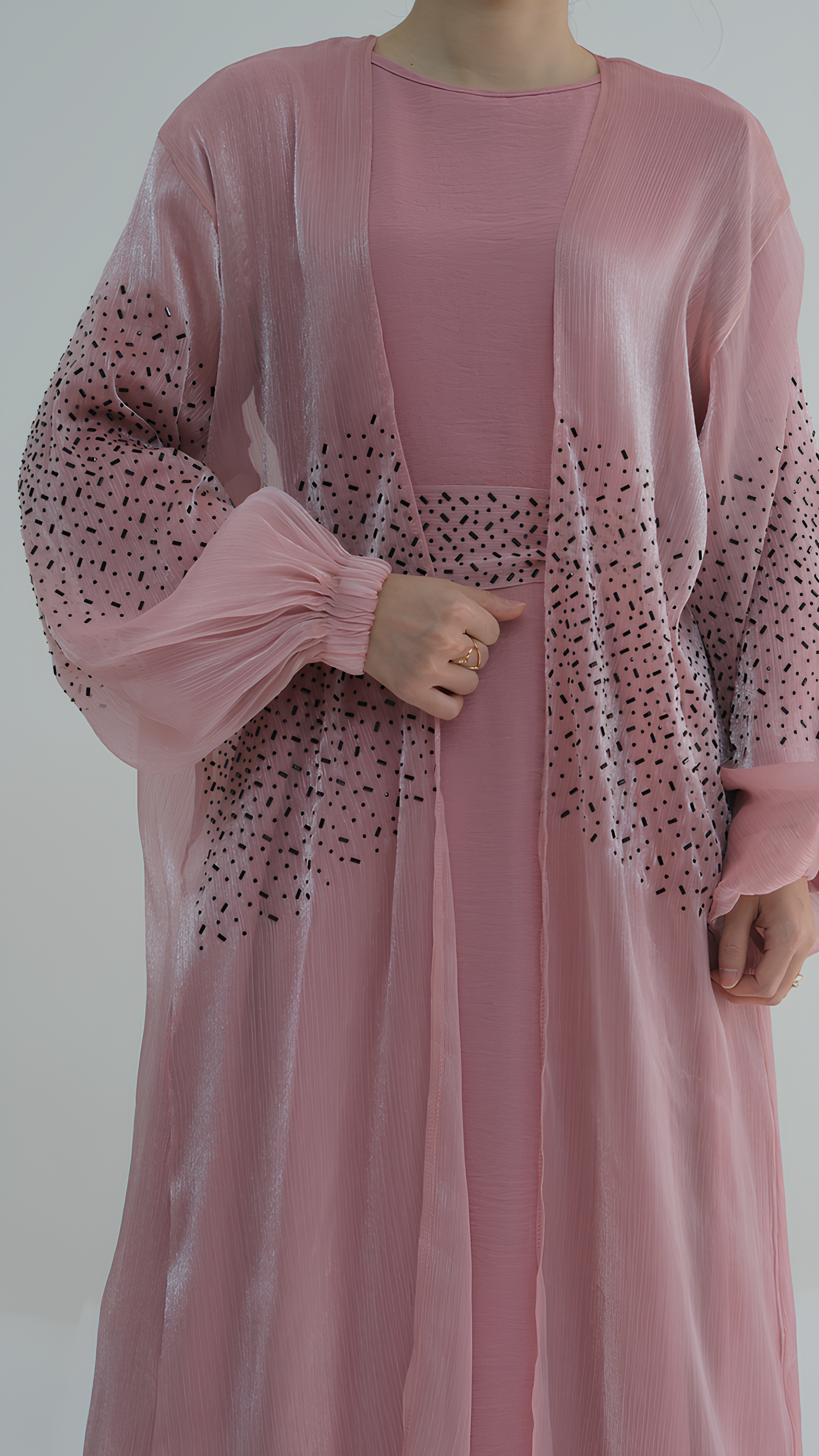 Abaya mit himmlischem Charme