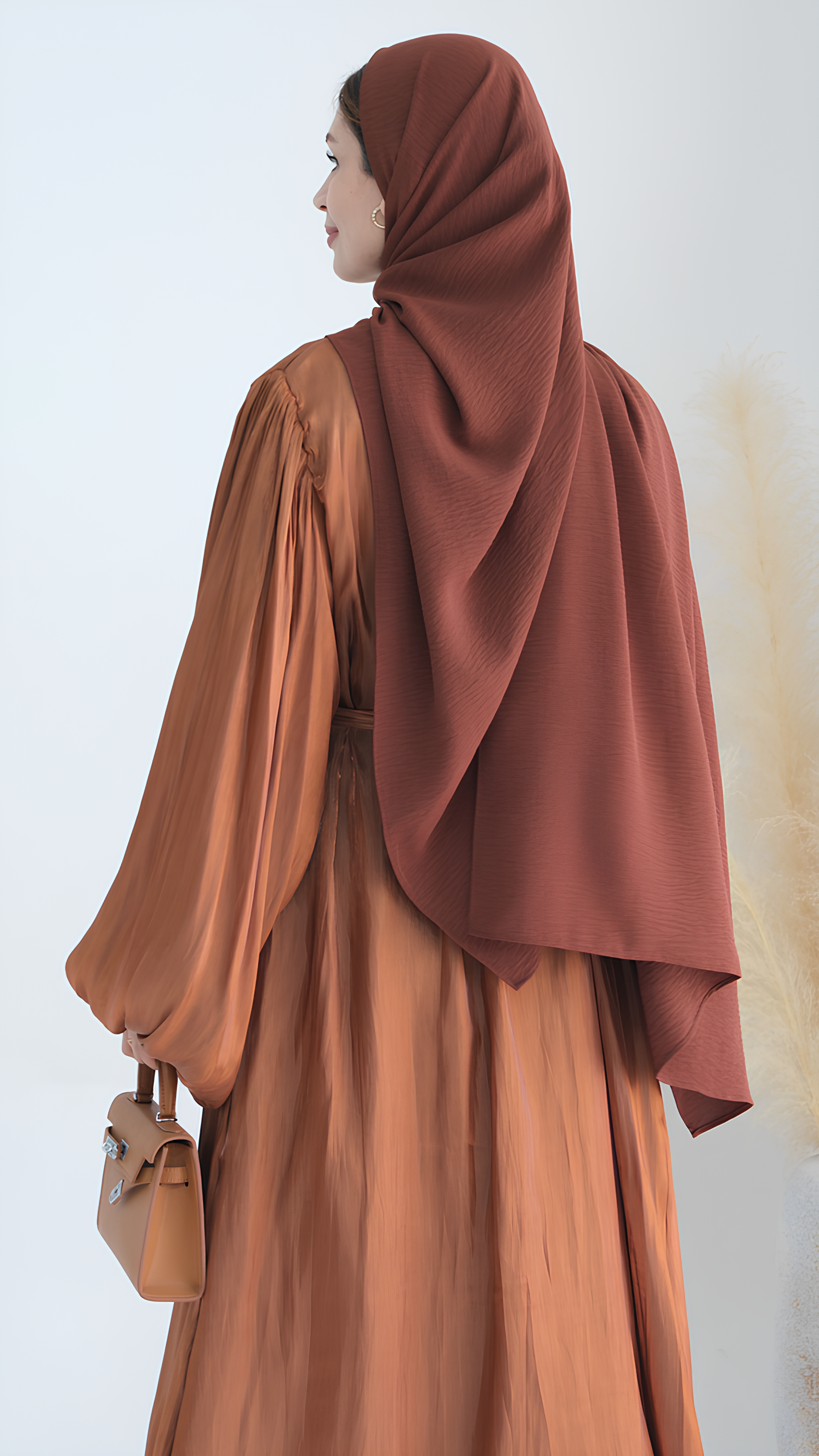 Majestätisches Schimmer-Abaya