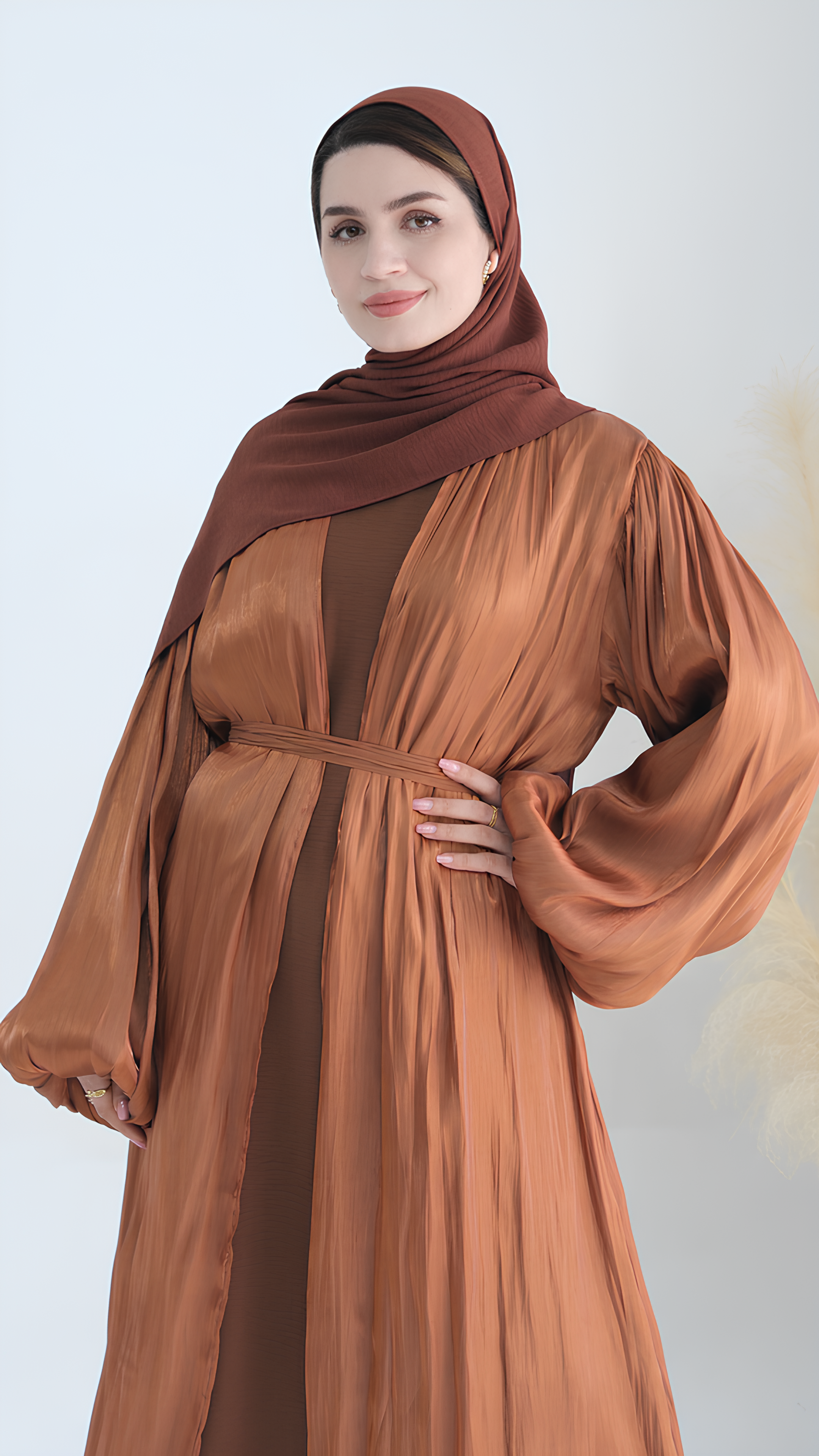 Majestätisches Schimmer-Abaya