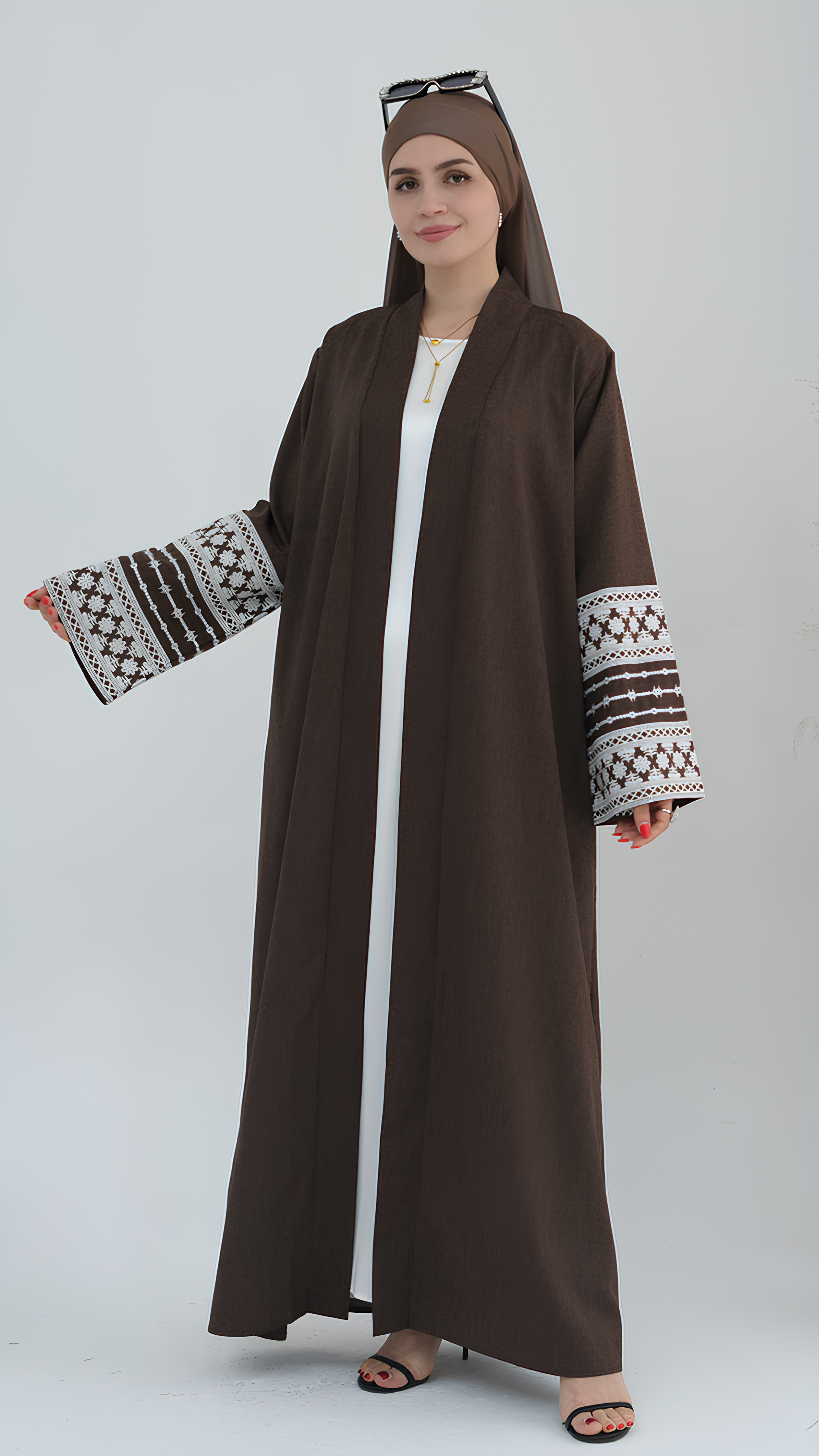 Elegante offene Abaya