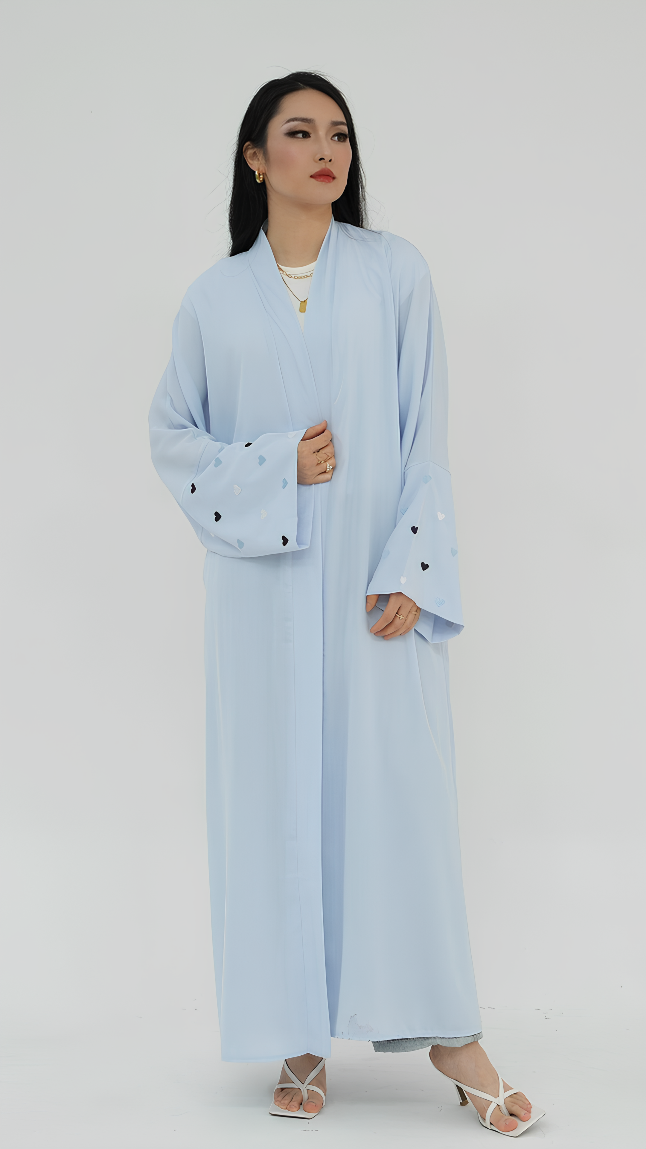 Abaya mit offenem Herzen