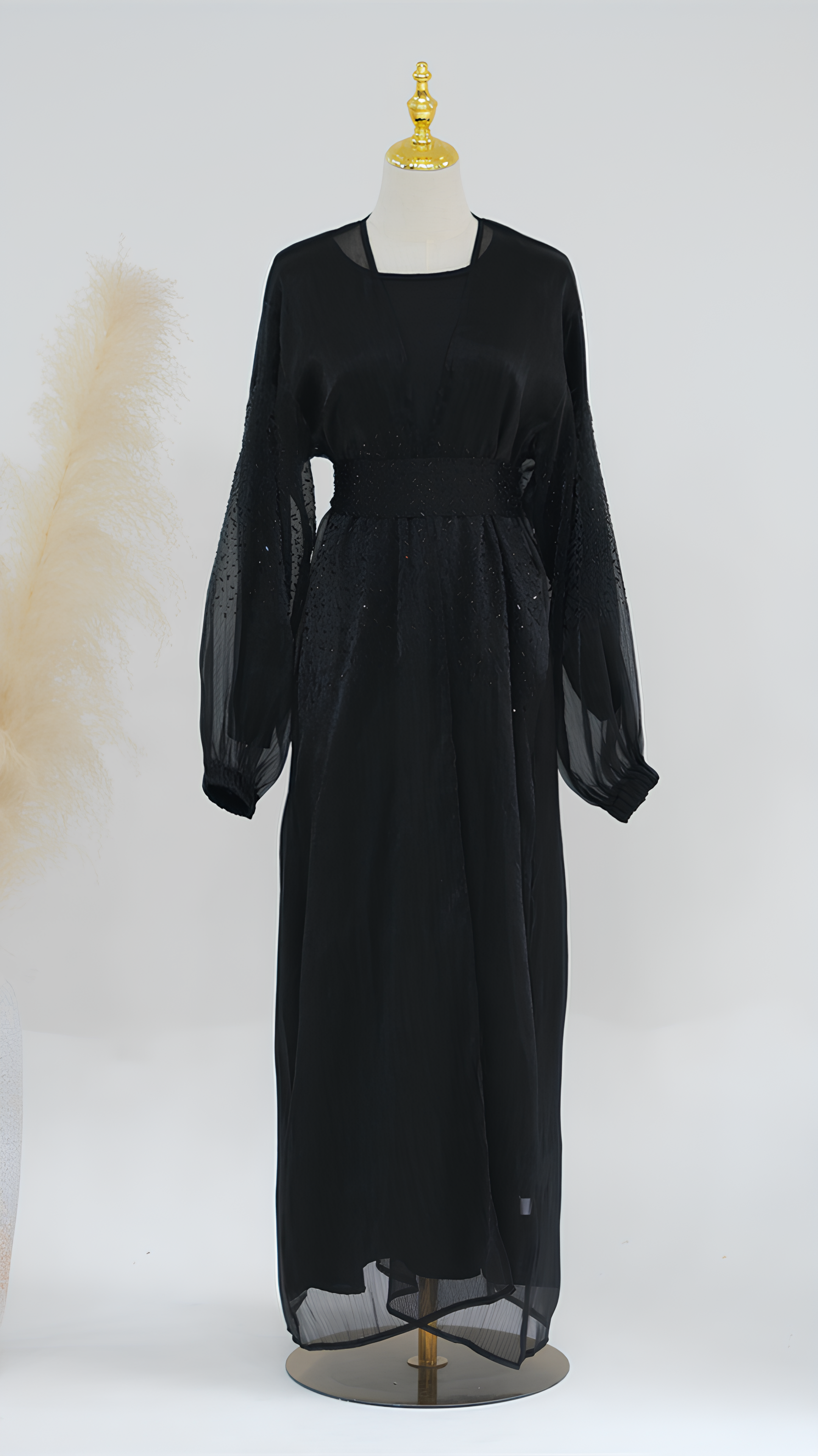 Abaya mit himmlischem Charme