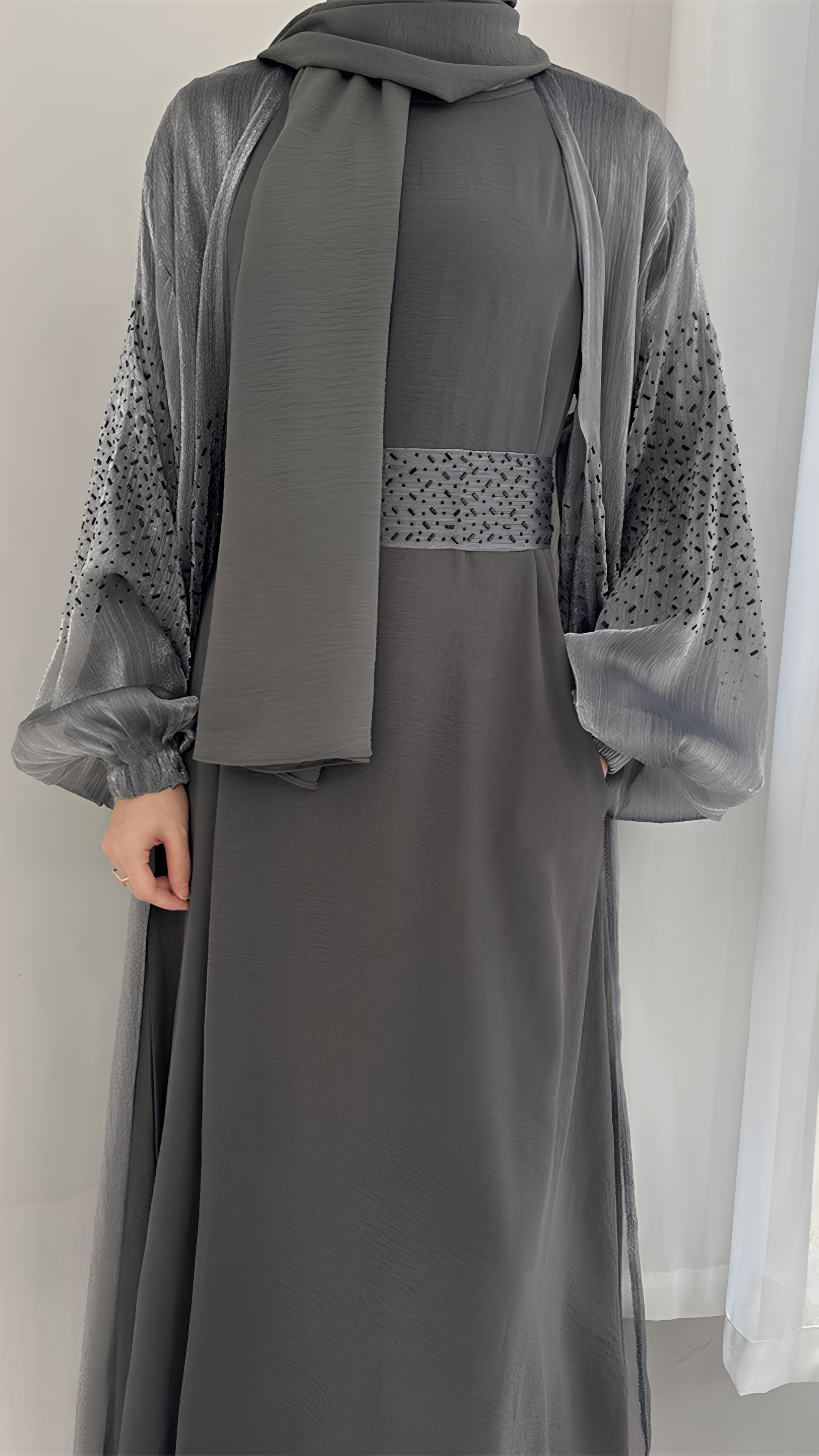 Abaya mit himmlischem Charme