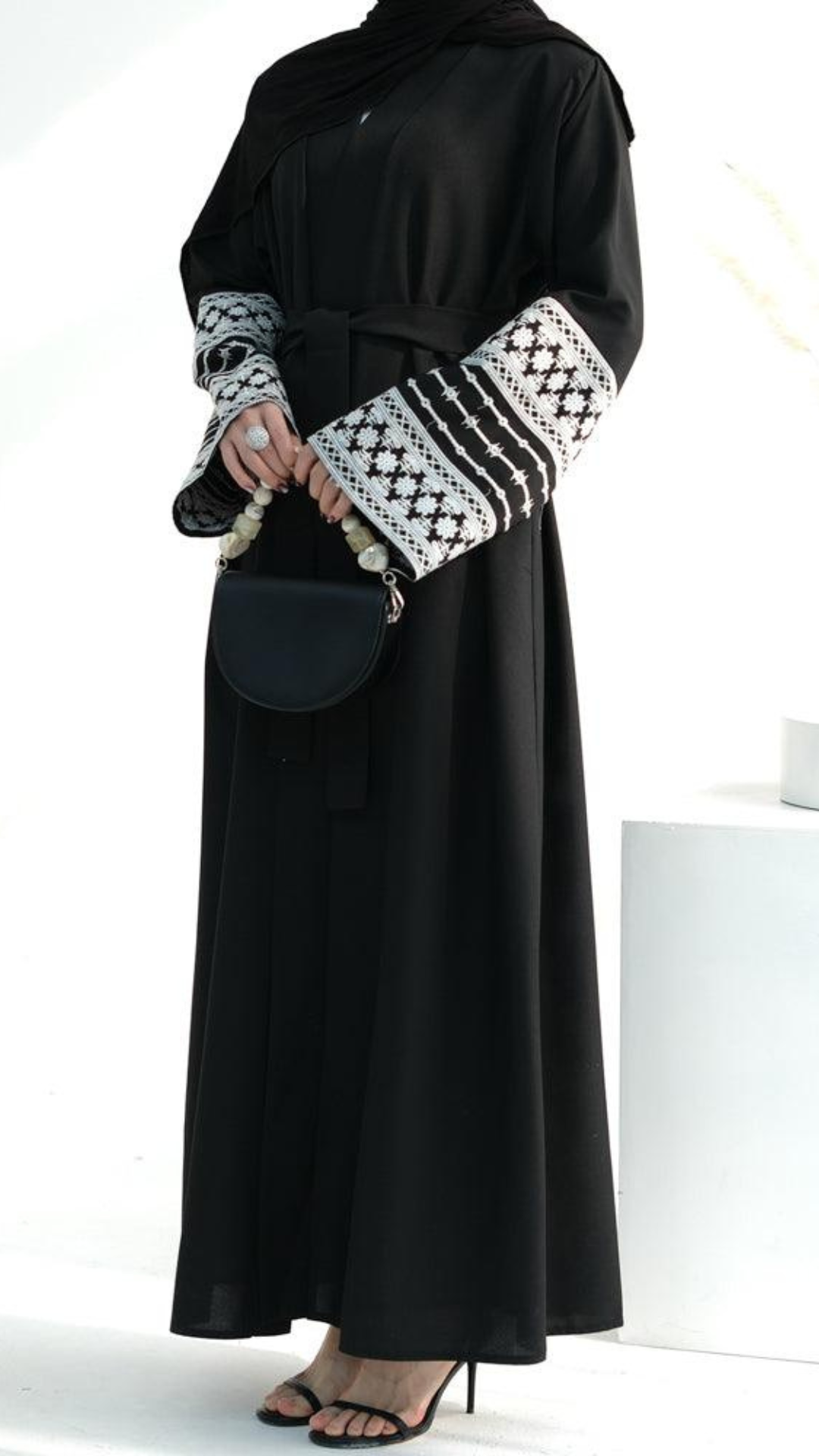 Elegant Open Abaya