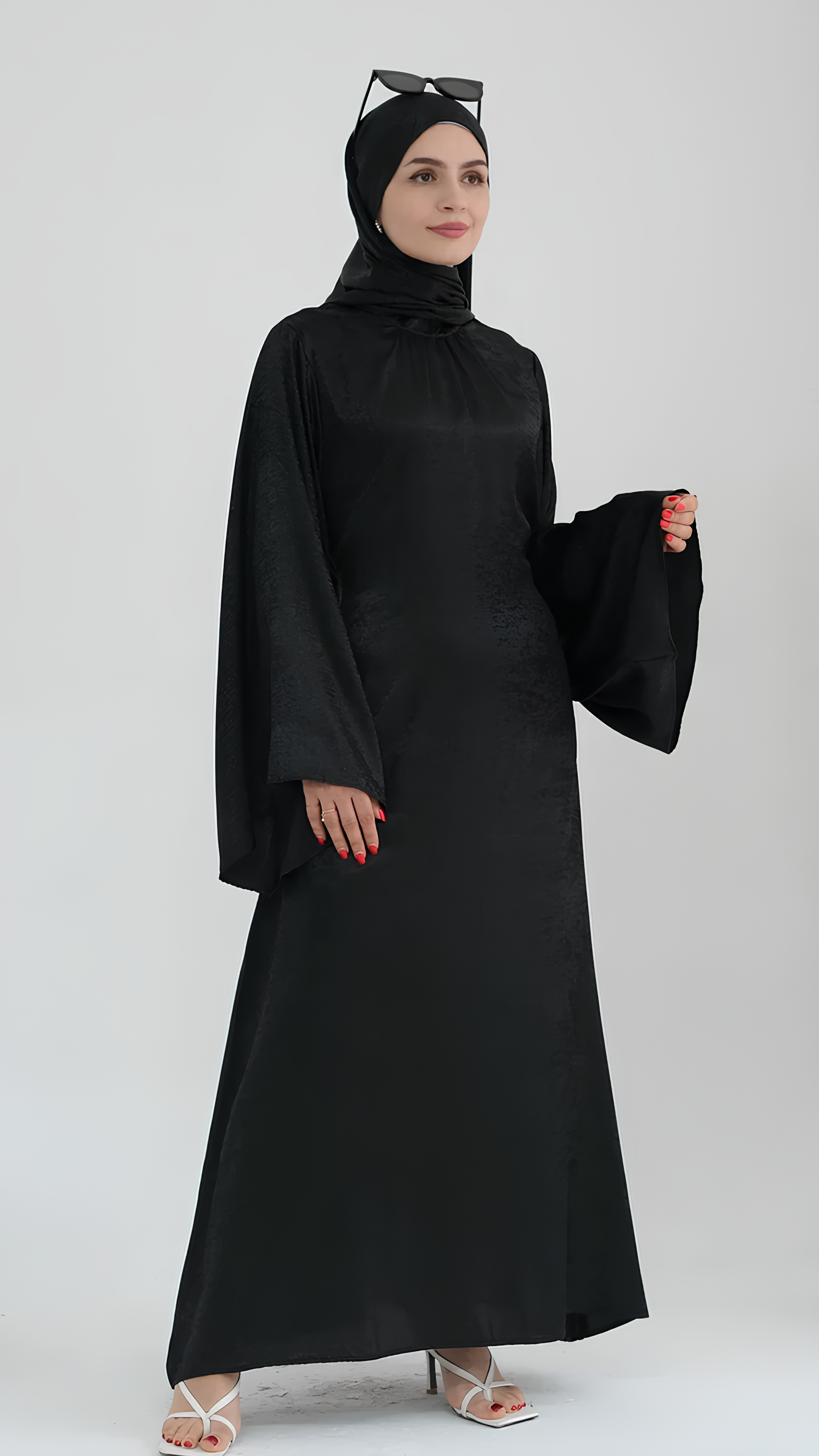 Graceful Aura Abaya