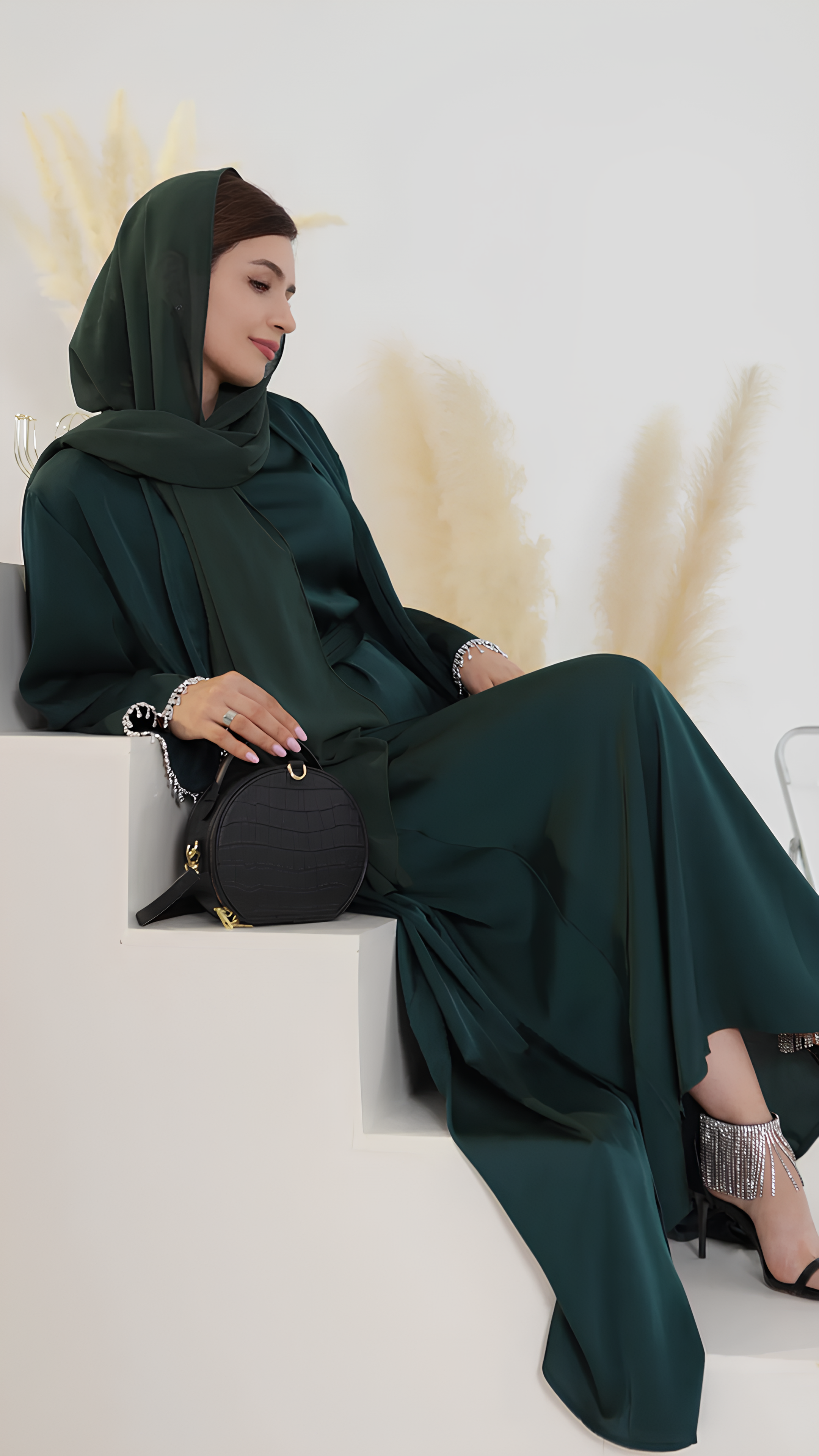 Kimono mit Diamanten, Abaya