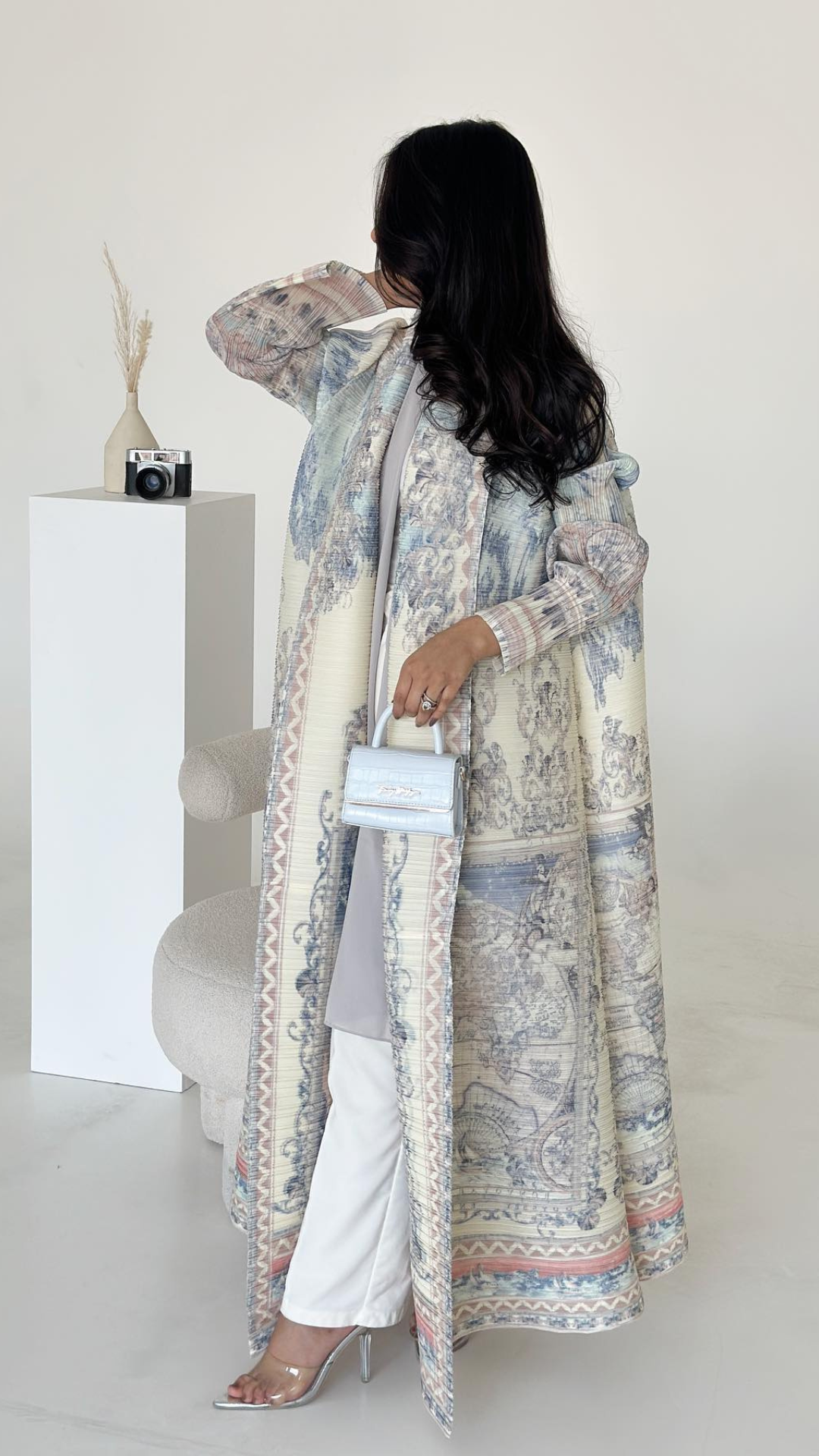 Almaira Abaya Vogue