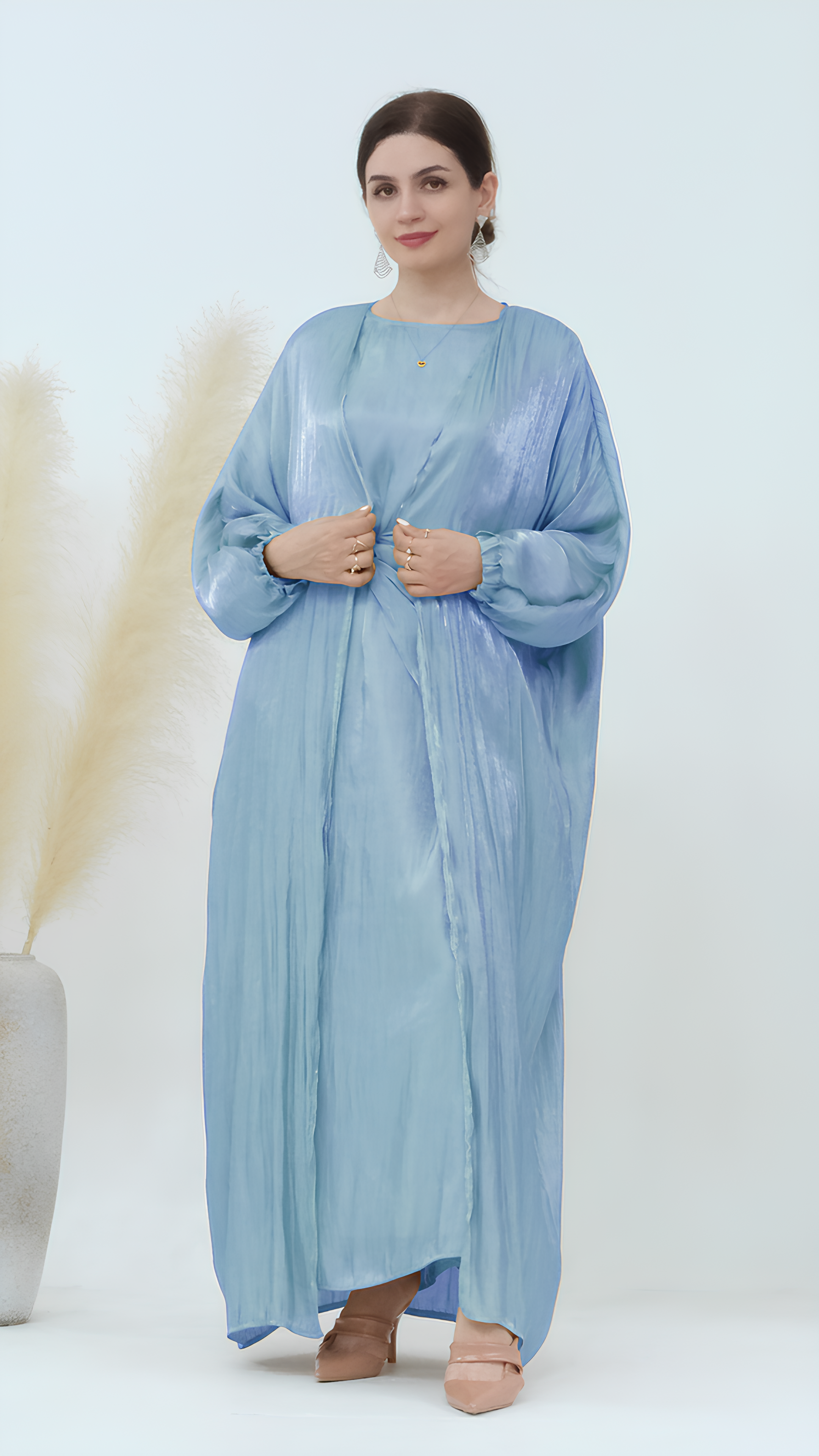 Ätherisch glänzende Abaya