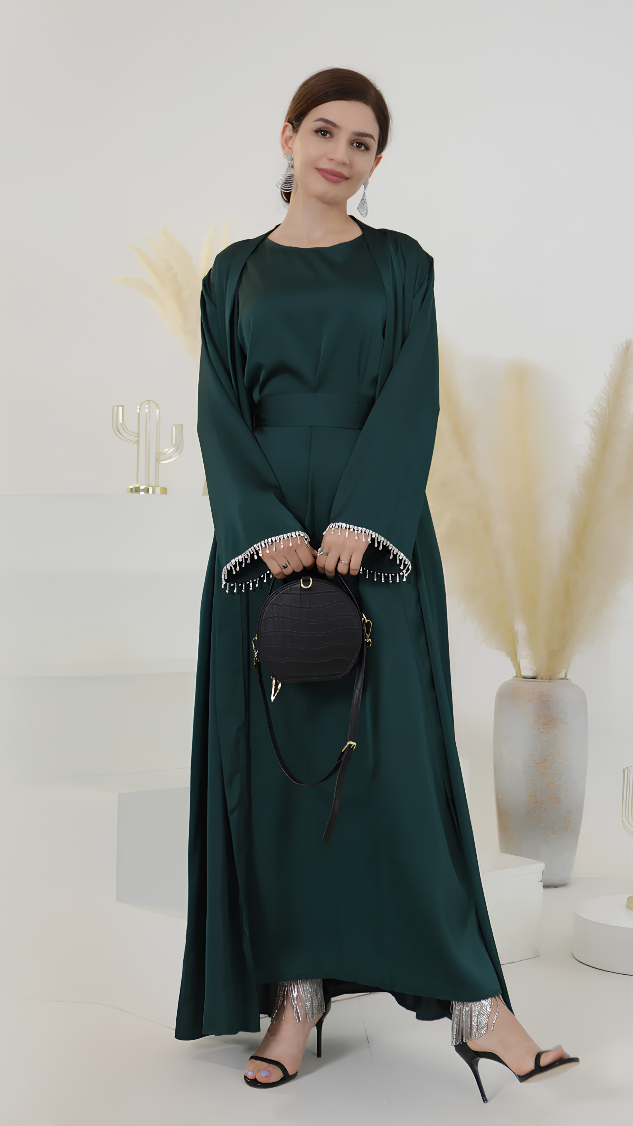 Kimono mit Diamanten, Abaya