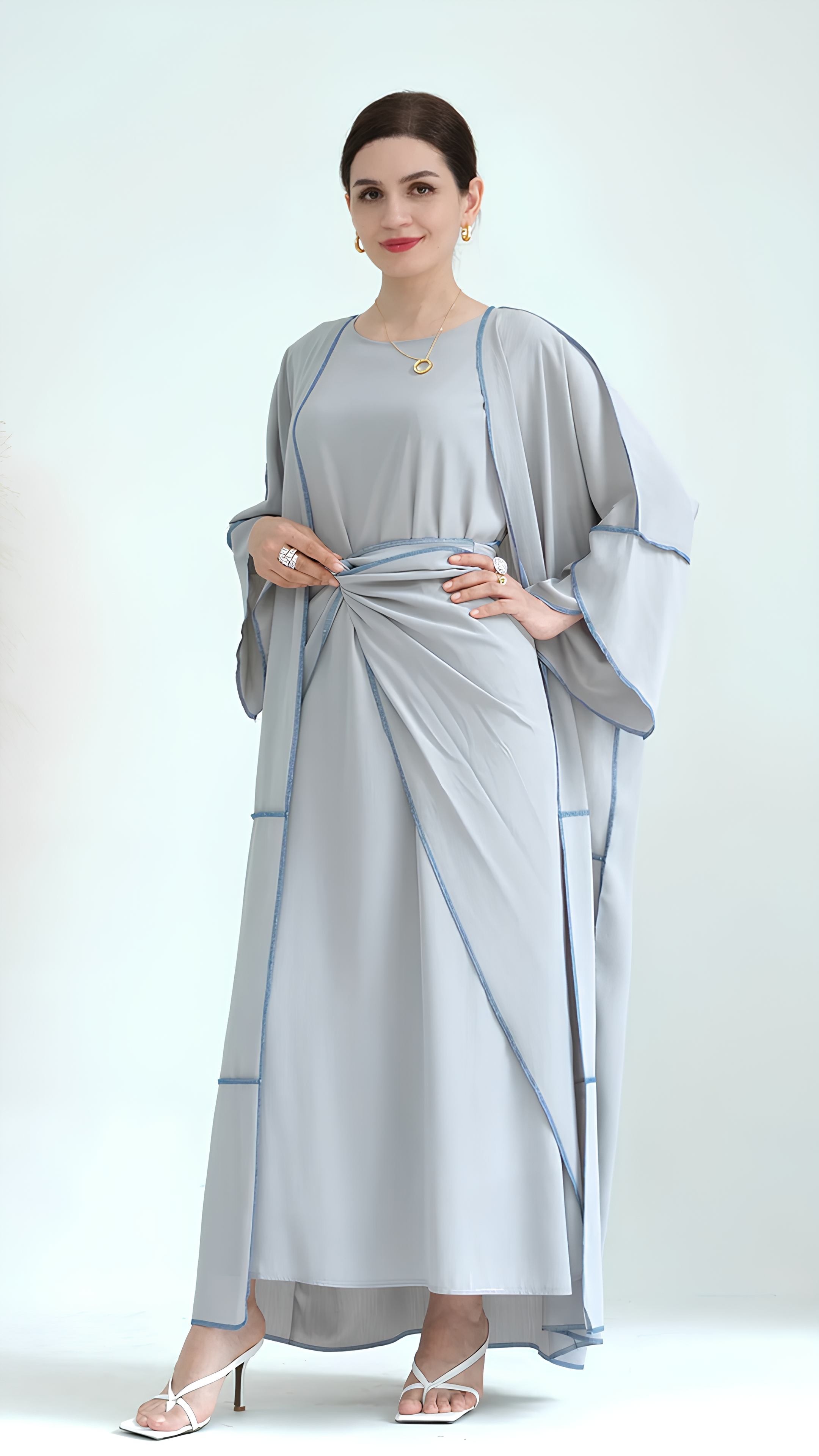 Abaya mit mystischem Glanz