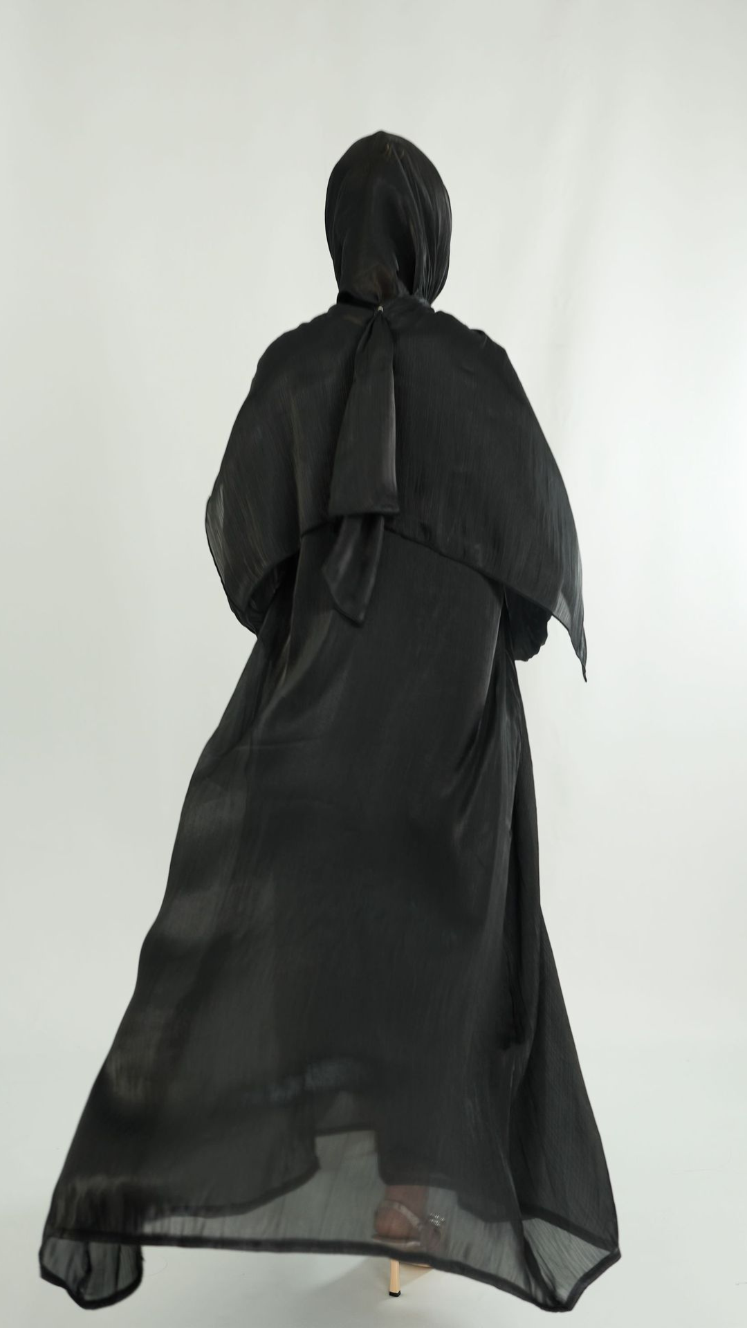 Pearl Mesh Abaya