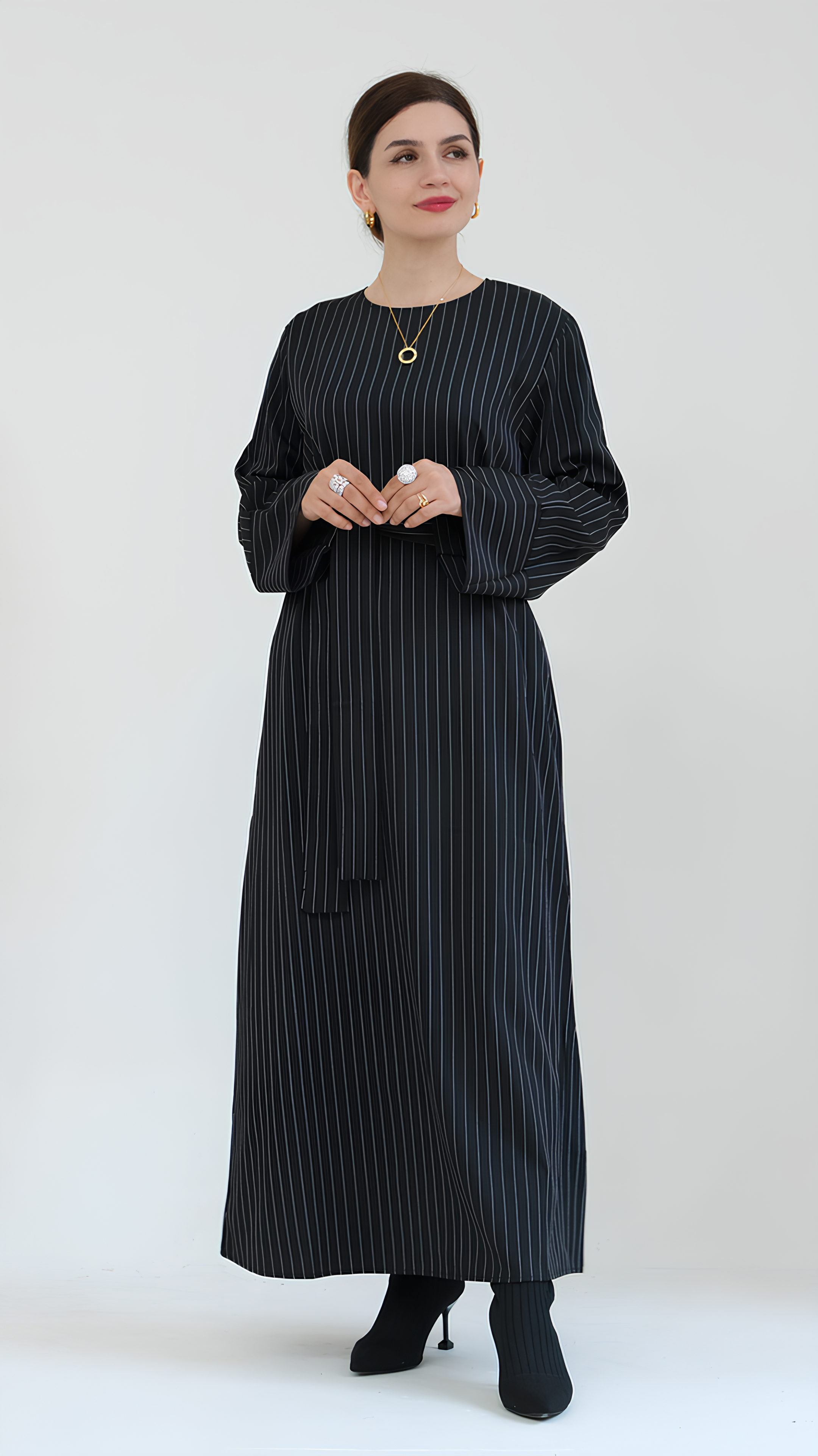 Abaya mit urbaner Eleganz