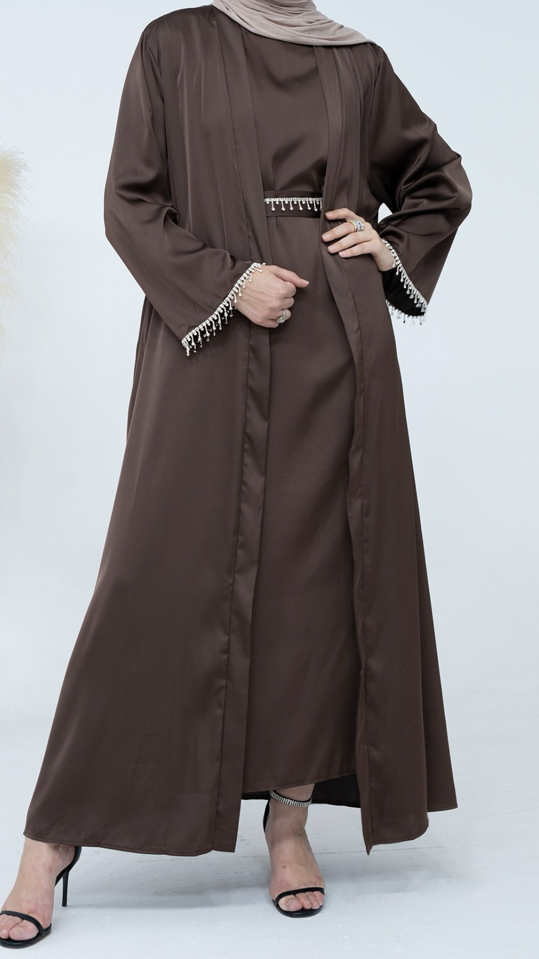 Kimono mit Diamanten, Abaya