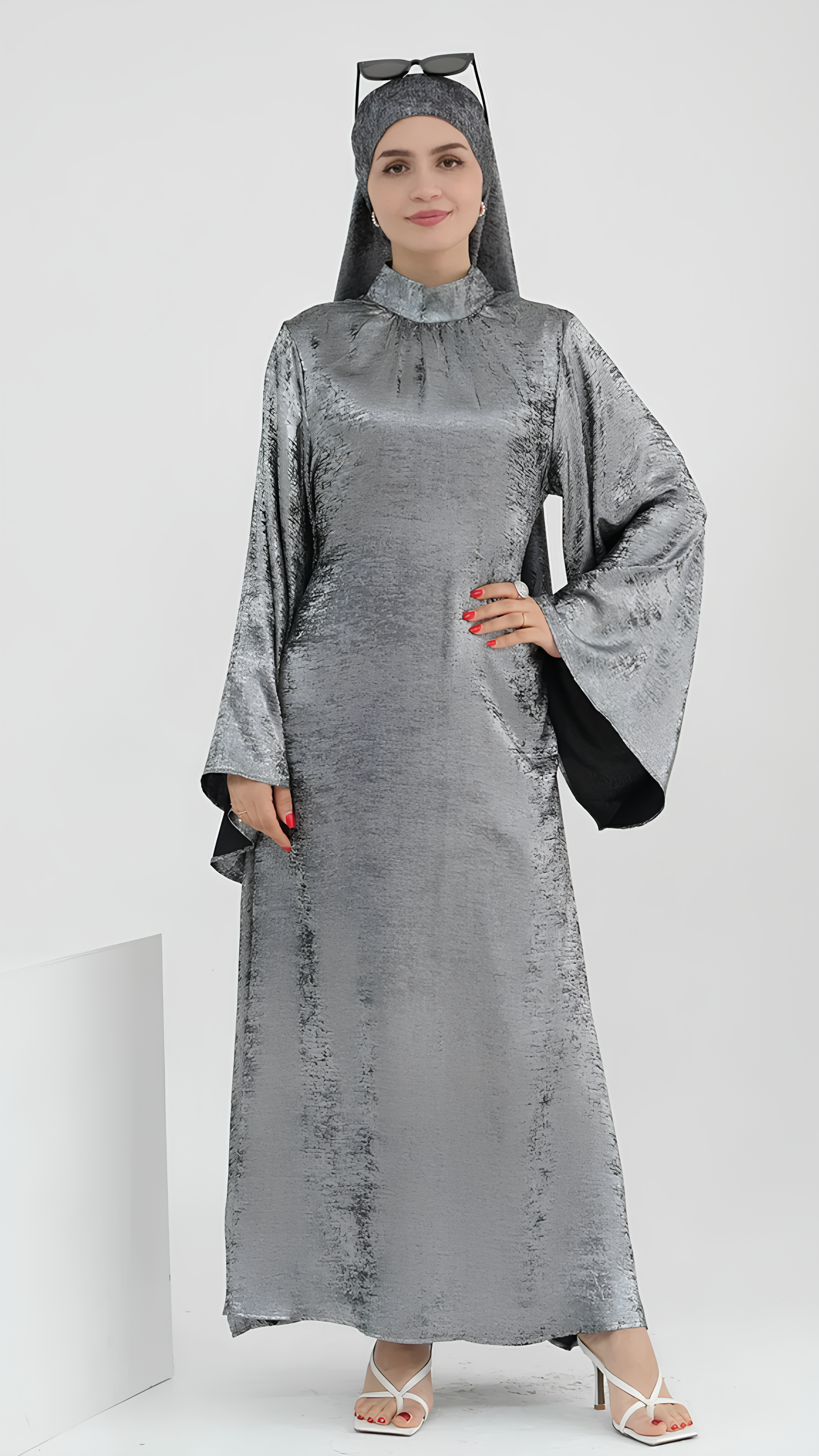 Graceful Aura Abaya