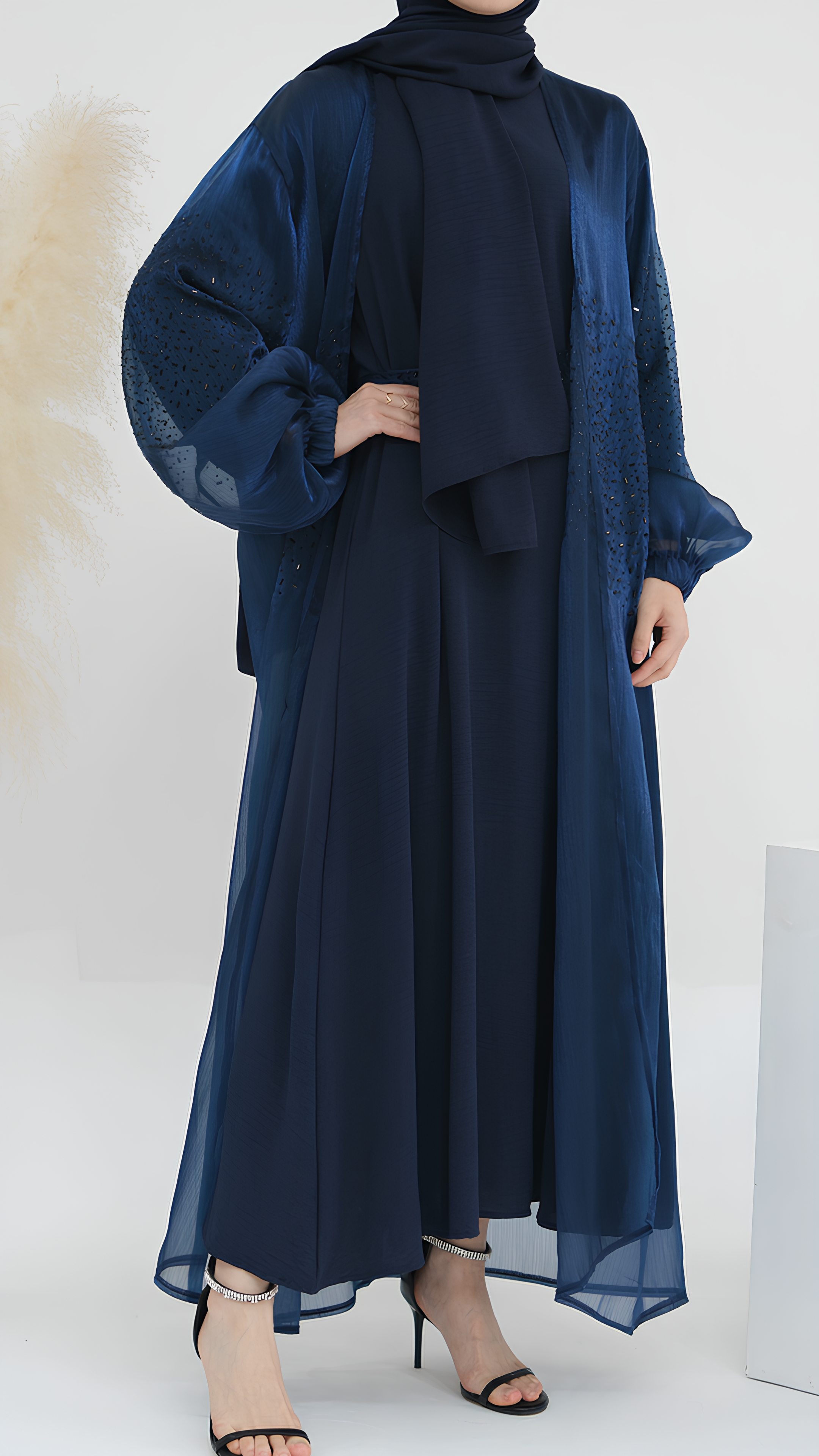 Abaya mit himmlischem Charme