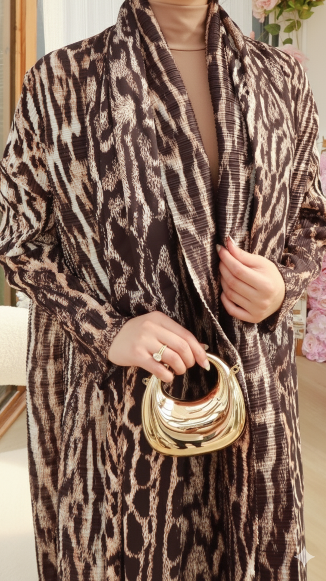 عباية ليوبارد فوغ