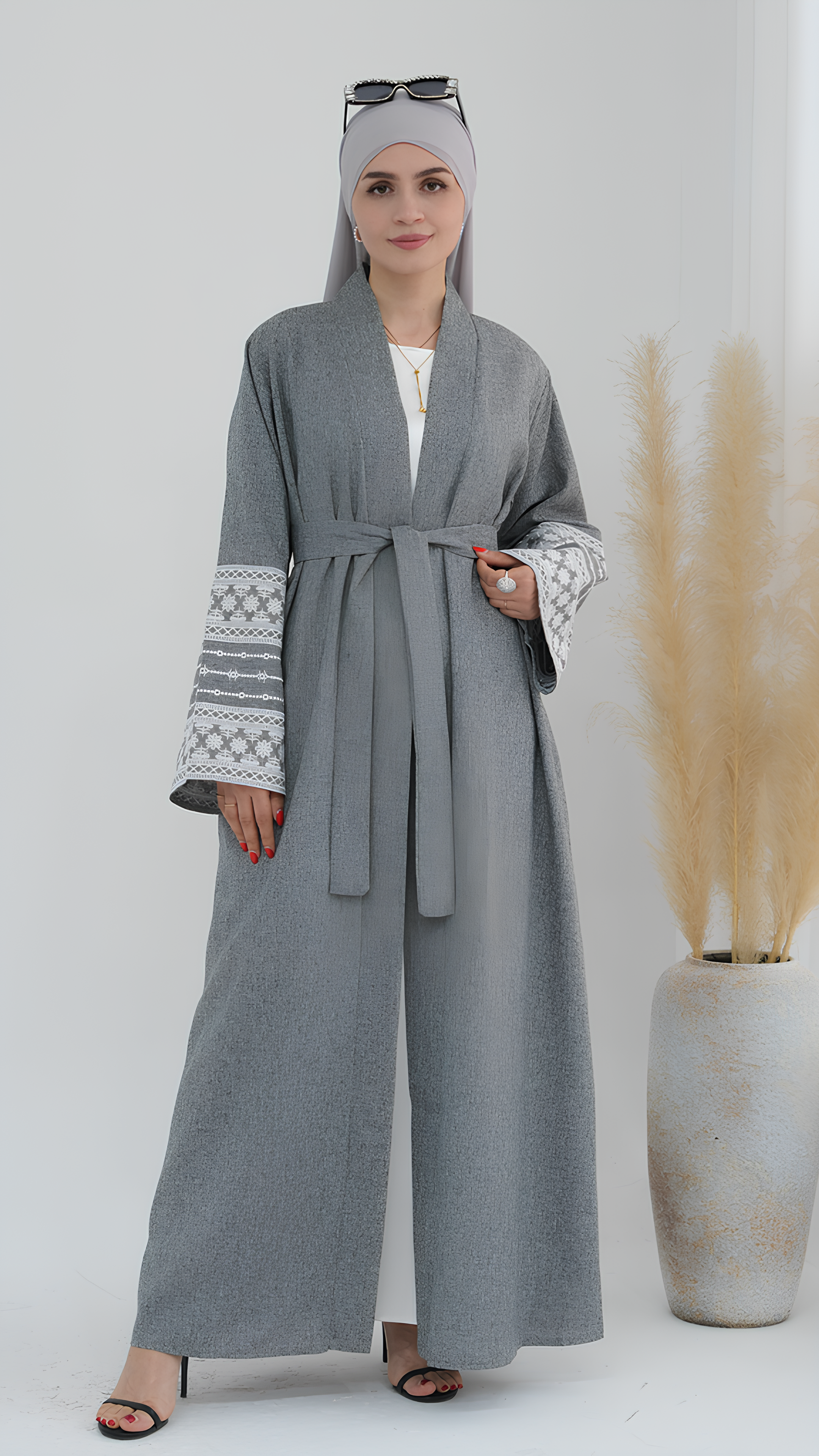 Elegant Open Abaya