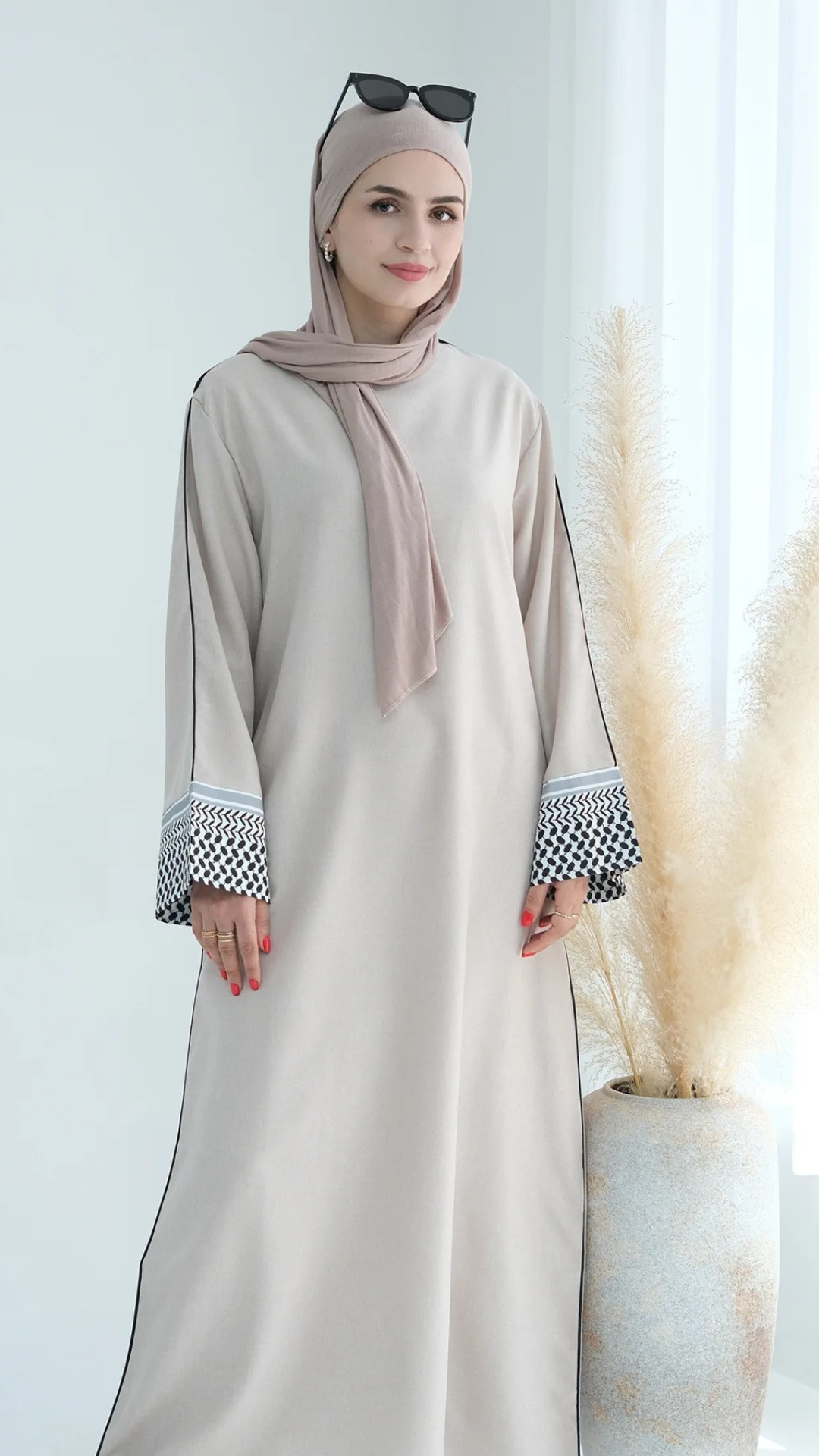 Closed Keffiyeh Abaya