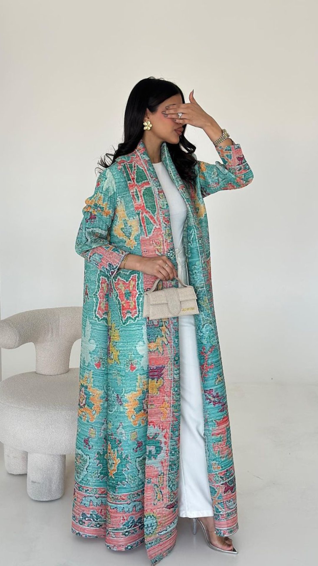 Pfauen-Abaya Vogue