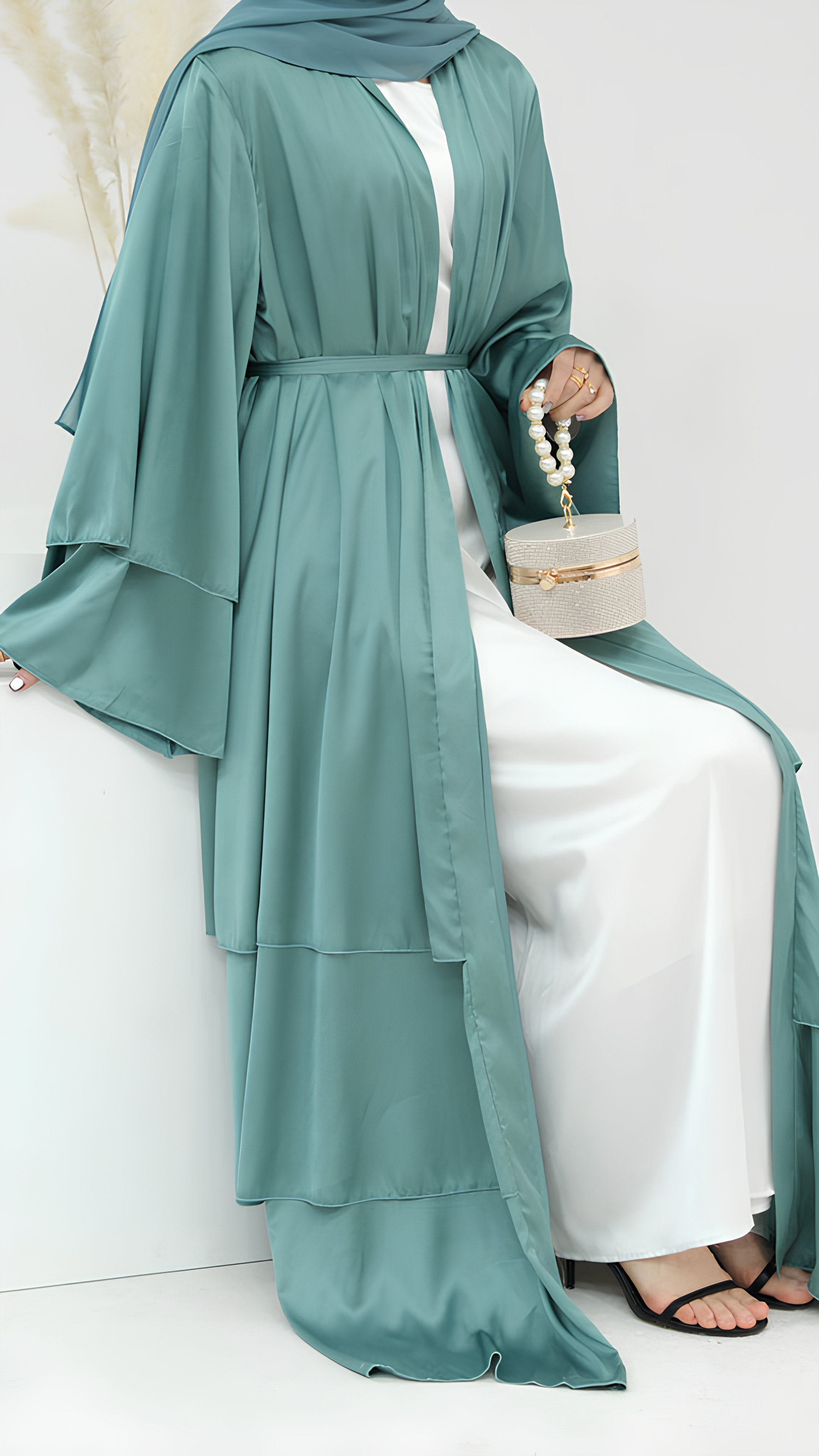 Majestic Grace Abaya