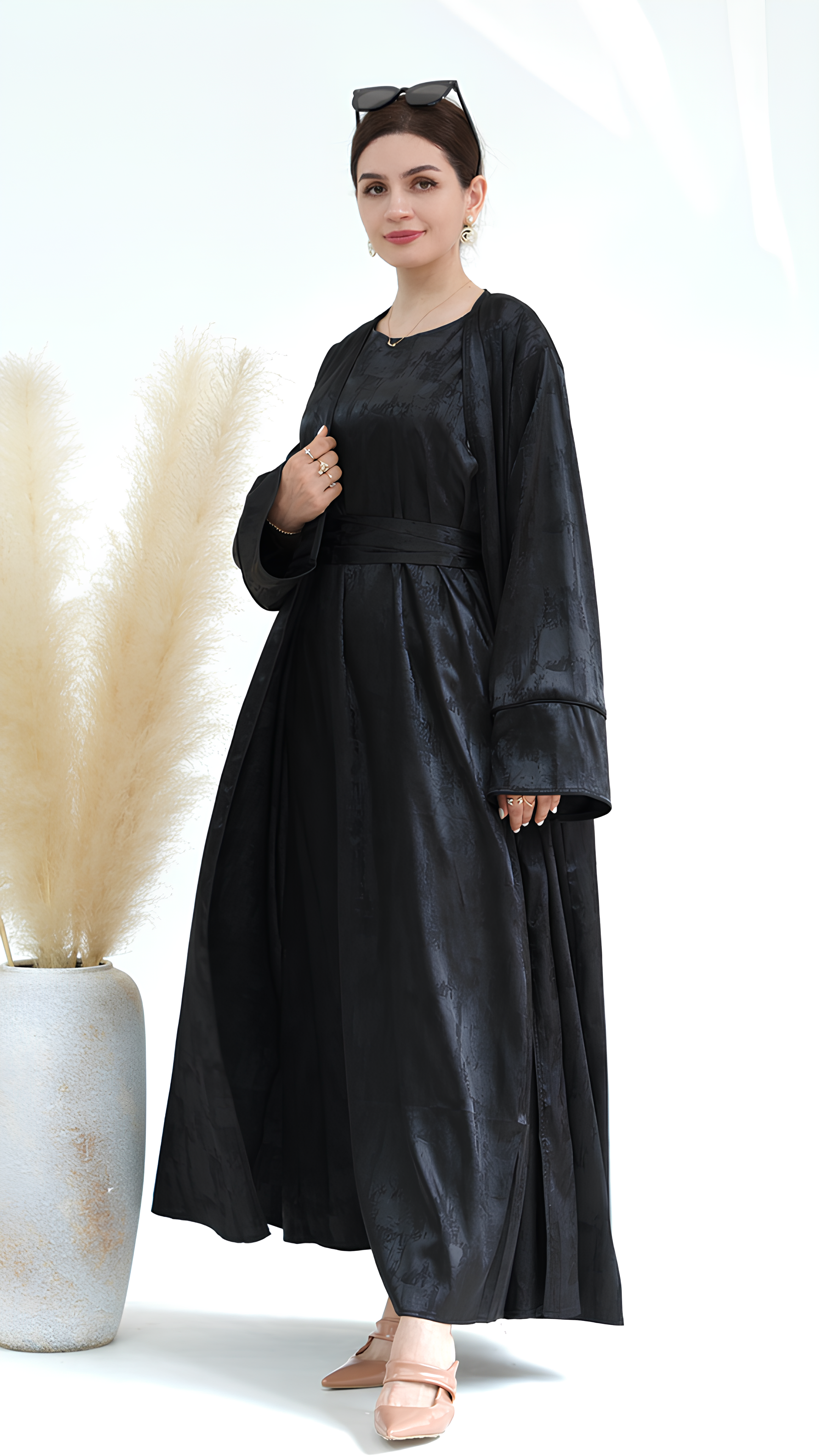 Abaya à l'allure sereine