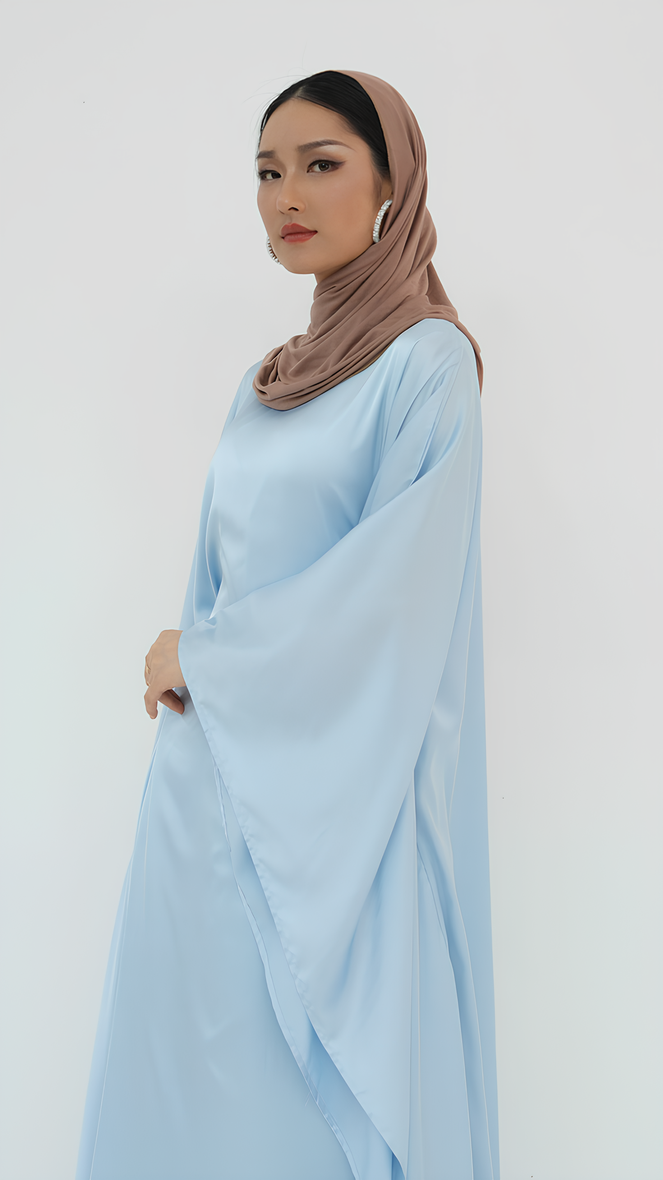 Abaya papillon en satin velours