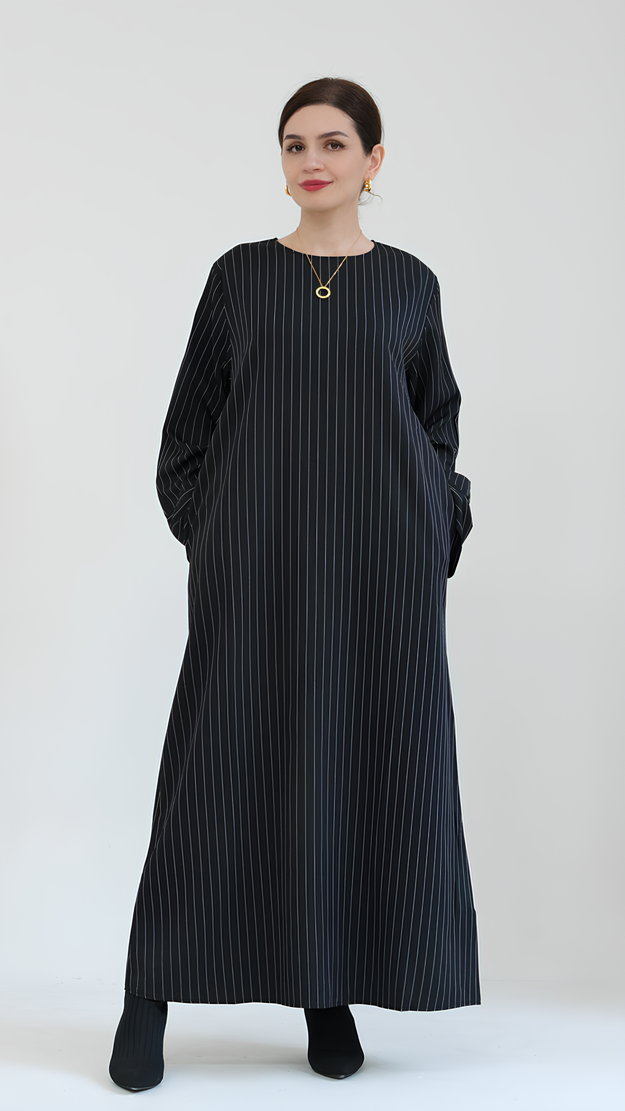 Abaya mit urbaner Eleganz