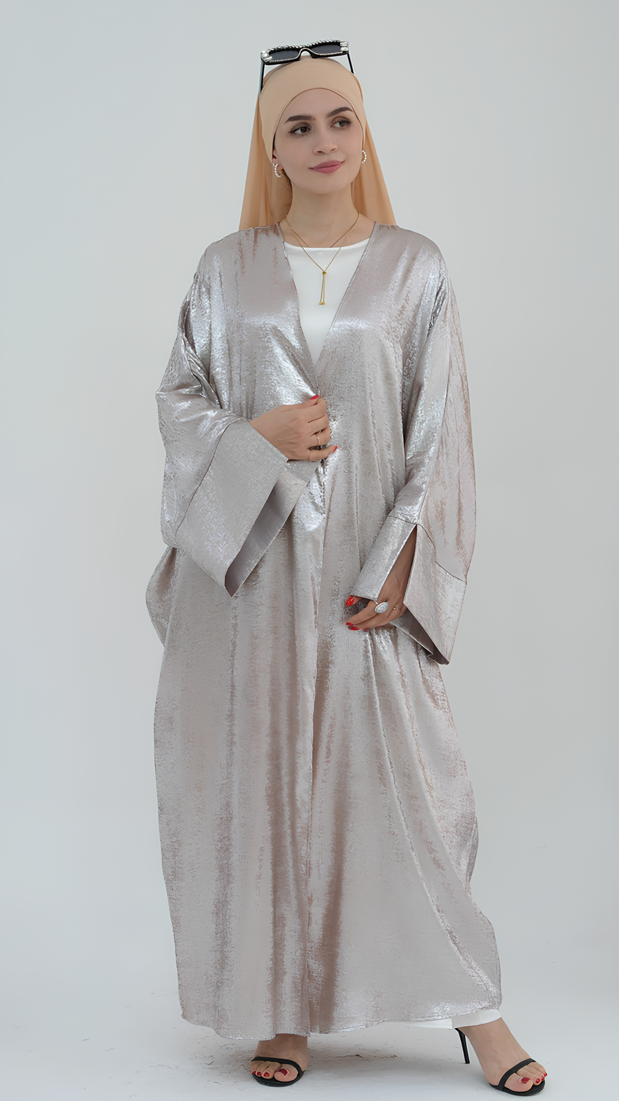 Abaya à l'éclat serein